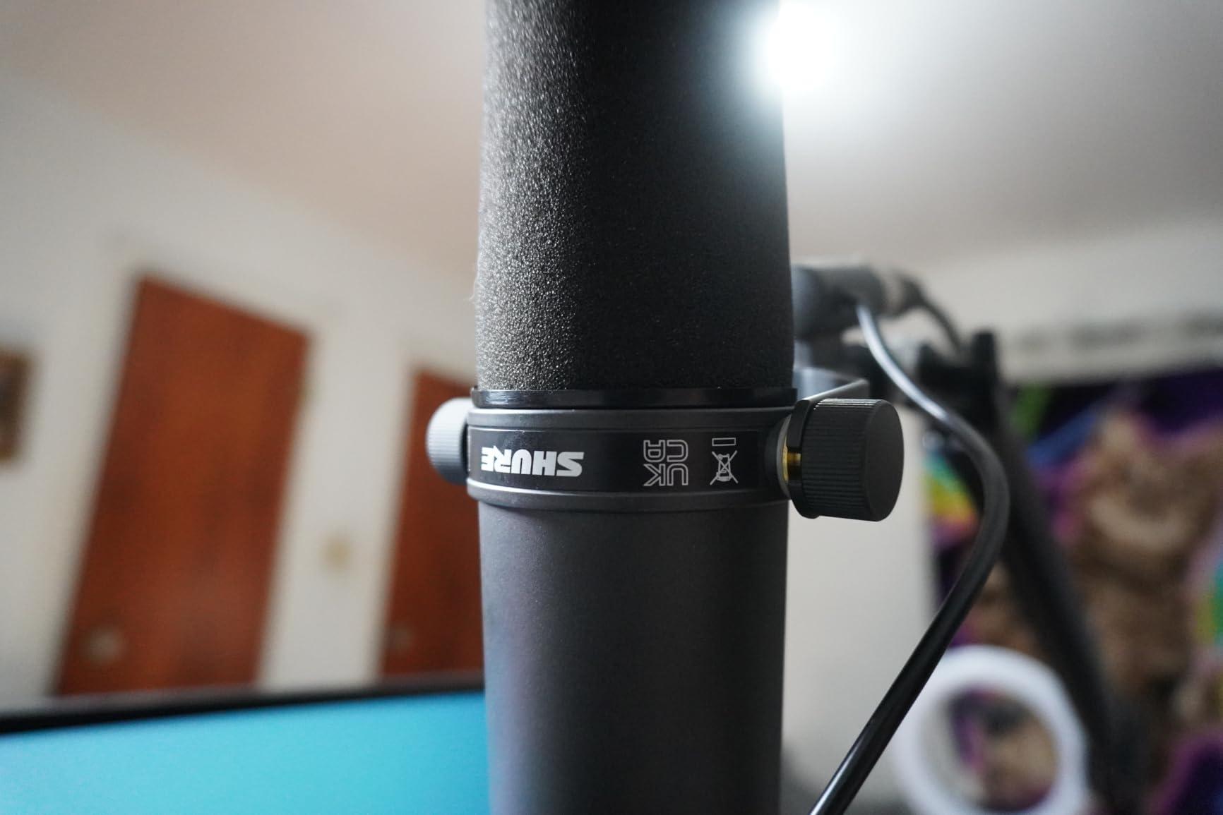 Shure SM7B Dynamic Vocal Microphone for Podcasting & Streaming customer photo 1