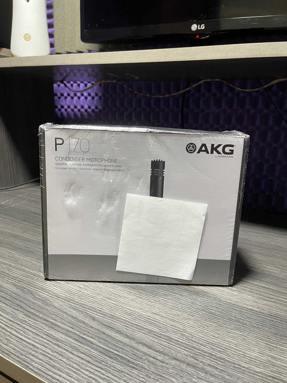 AKG Pro Audio P170 Professional, All Metal, Switchable Attenuation, Small Diaphragm Condenser Instrumental Microphone customer photo 2