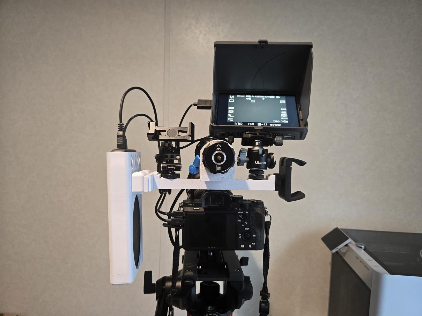 Manfrotto Video Head with Flat Base, Video Head for Compact Video Cameras and DSLR Cameras, for Filming, Videography, Content Creation, Vlogging, Live Streaming customer photo 1