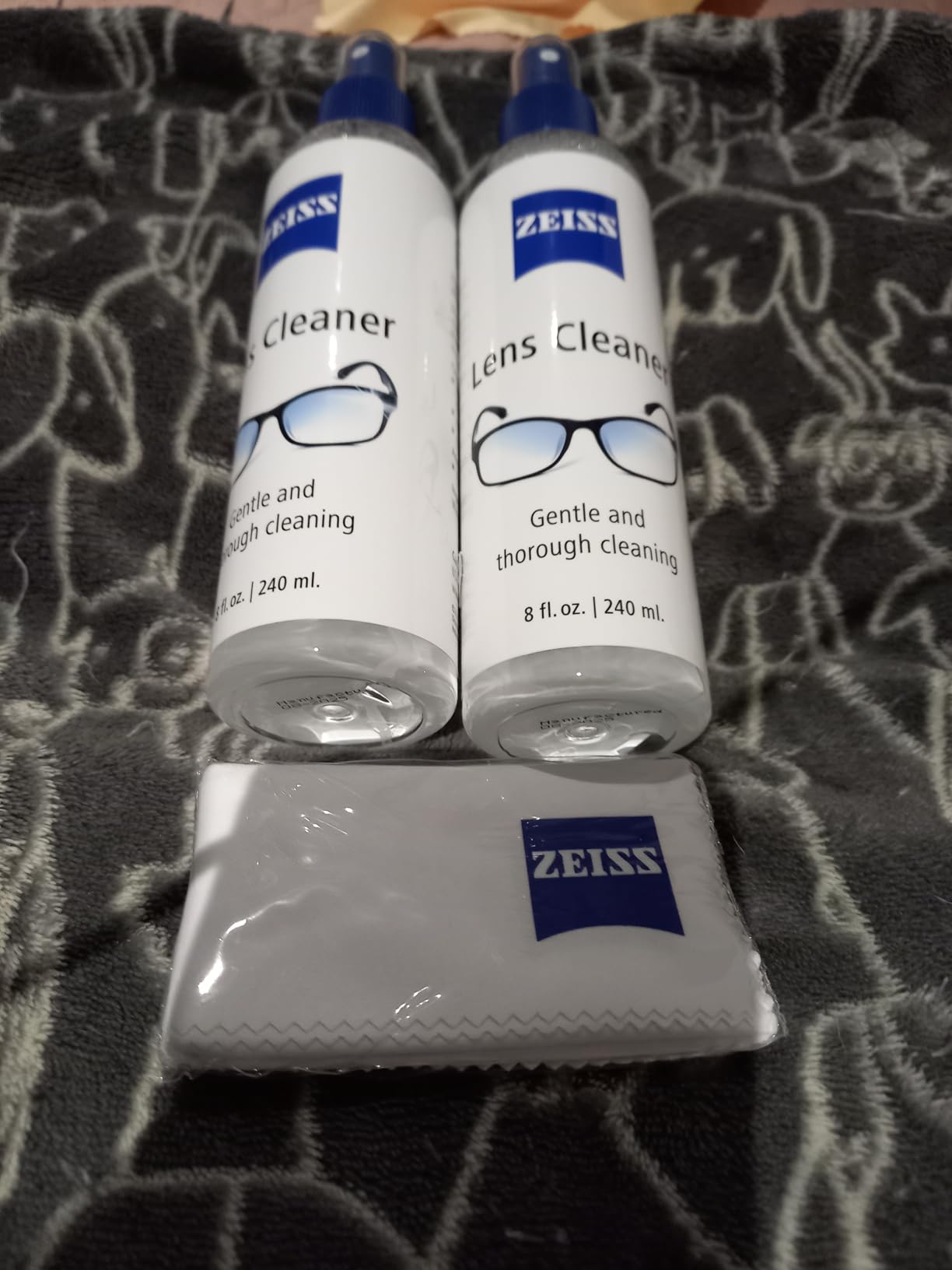 ZEISS Lens Care Pack - 2x 8oz Streak-Free Lens Spray and Microfiber Cloths for Eyeglasses and Optics customer photo 2