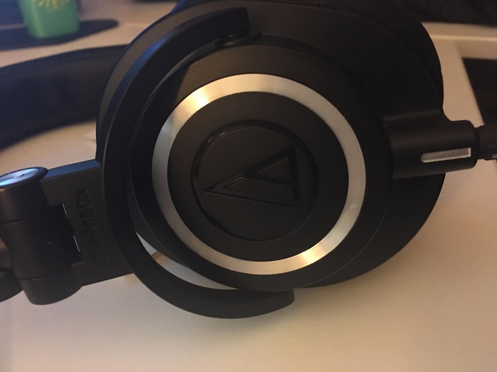 Audio-Technica ATH-M50X Professional Studio Monitor Headphones, Black customer photo 1