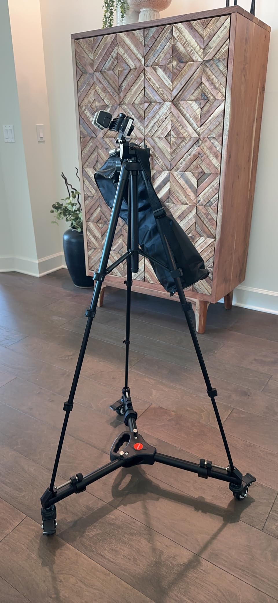 NEEWER Photography Tripod Dolly, Heavy Duty 33 lb Capacity Tripod Wheels customer photo 2