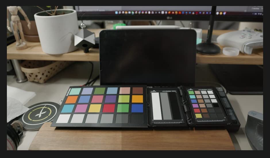 Datacolor SpyderCheckr 24 Camera Color Checker Chart with Grey Card customer photo 2