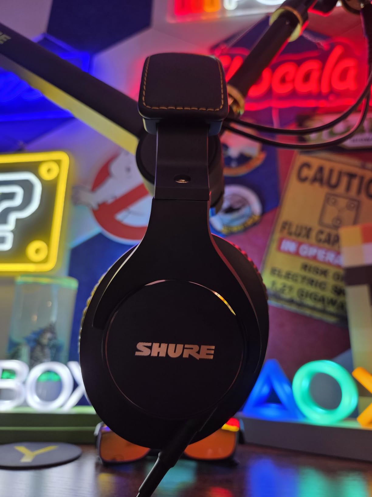 Shure SRH840A Over-Ear Wired Studio Monitoring Headphones customer photo 2
