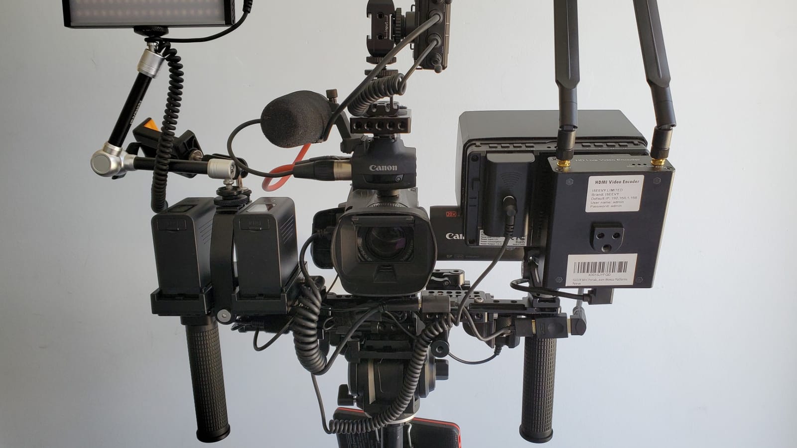 CAMVATE DSLR Video Camera Cage Stabilizer Rig with Wooden Handle customer photo 2