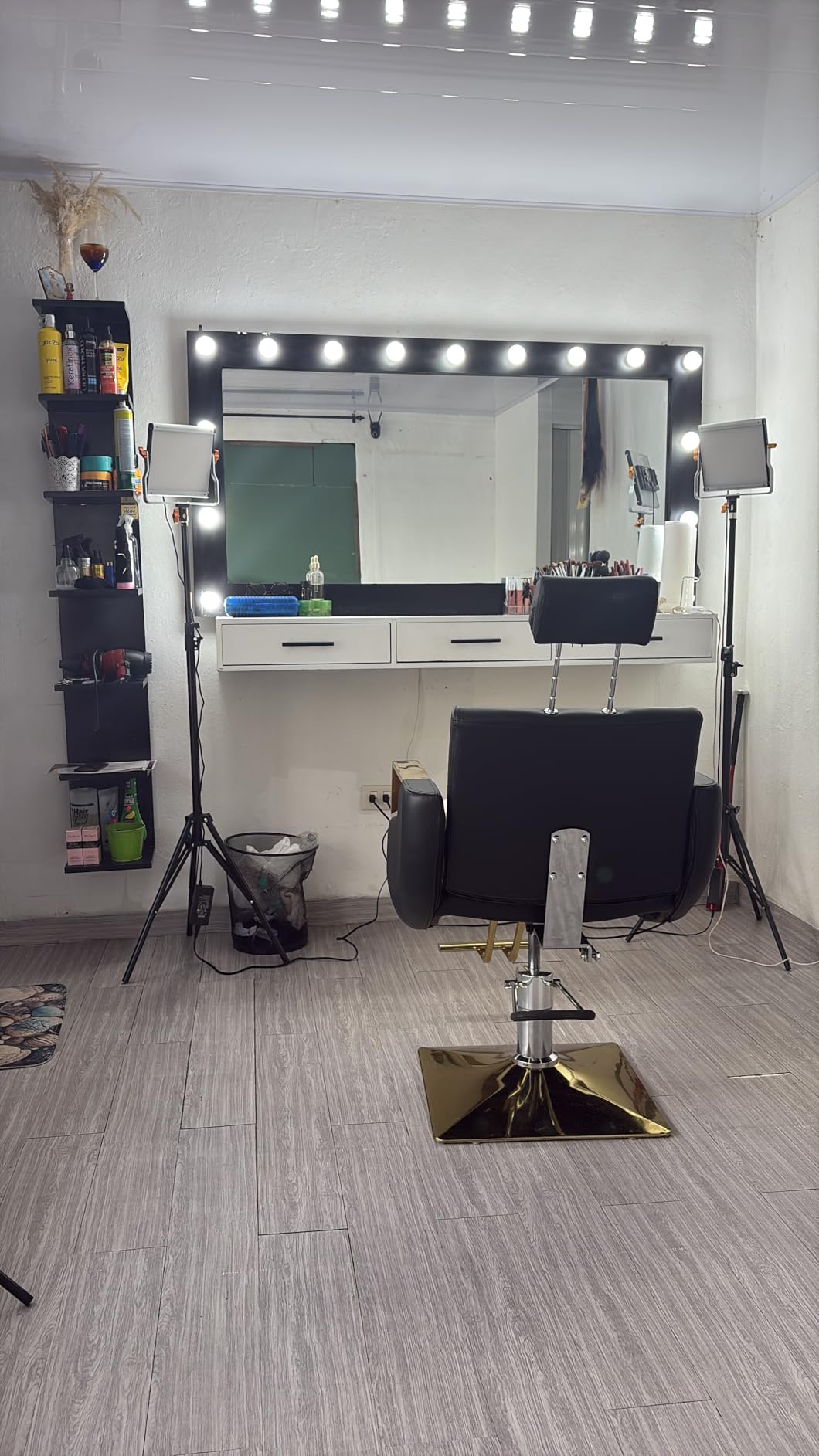 Neewer 2 Packs Dimmable Bi Color 480 LED Video Light Kit, 3200~5600K CRI 96+ LED Panel with U Bracket, 75 inches Tripod Light Stand for YouTube Recording Studio Photography Streaming Key Lighting customer photo 1