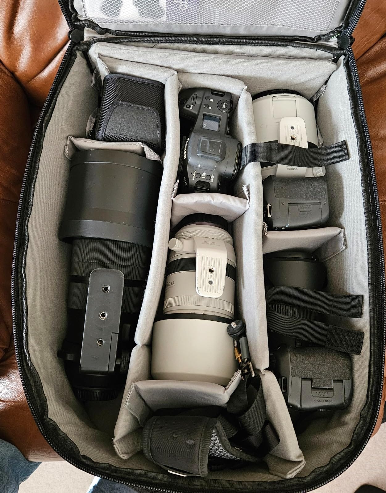 NEEWER Convertible Rolling Camera Backpack for SLR/DSLR and Accessories | NW3300, Black customer photo 2