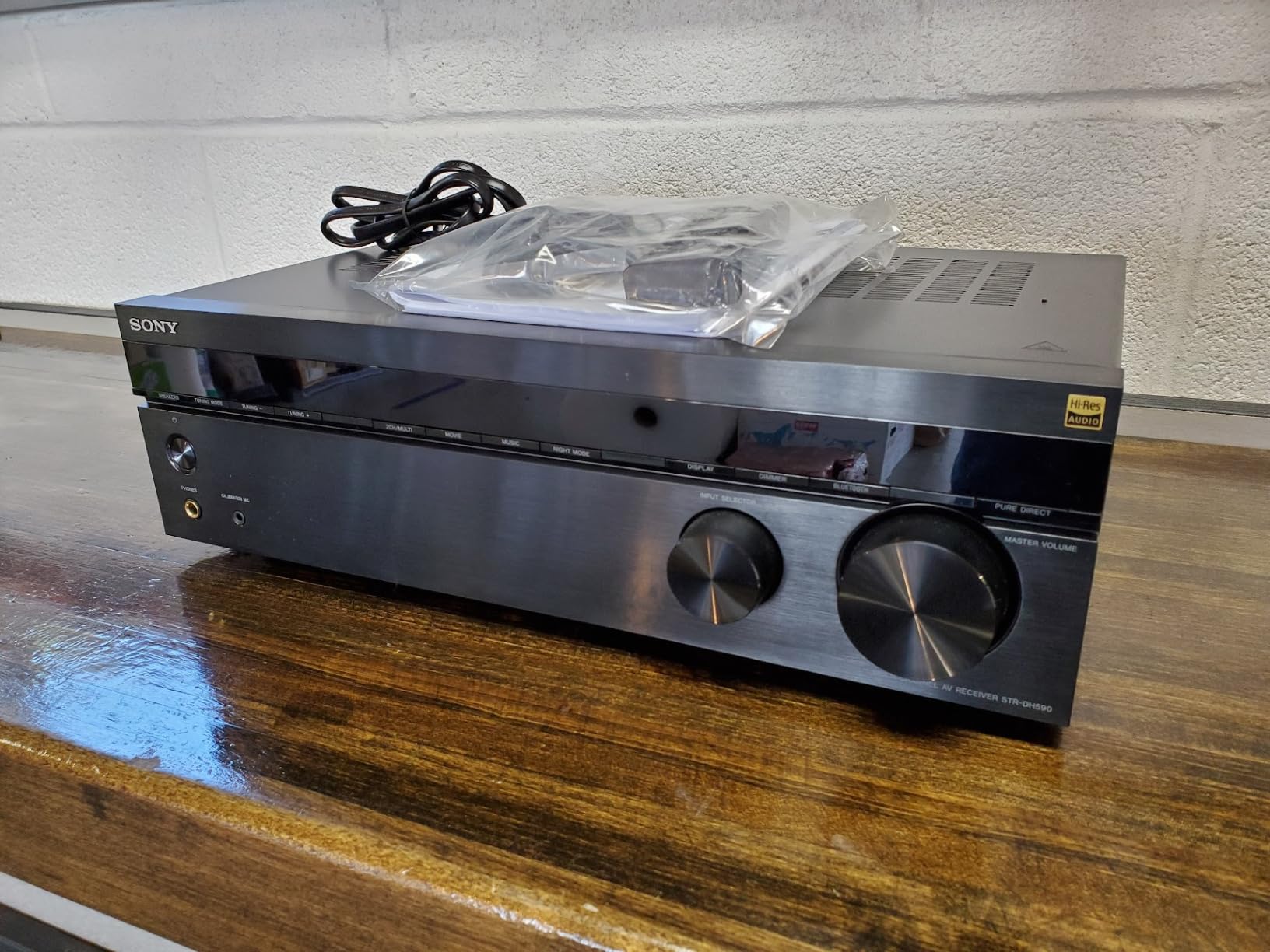 Sony STRDH590 5.2 Channel Surround Sound Home Theater Receiver: 4K HDR AV Receiver with Bluetooth,Black customer photo 1
