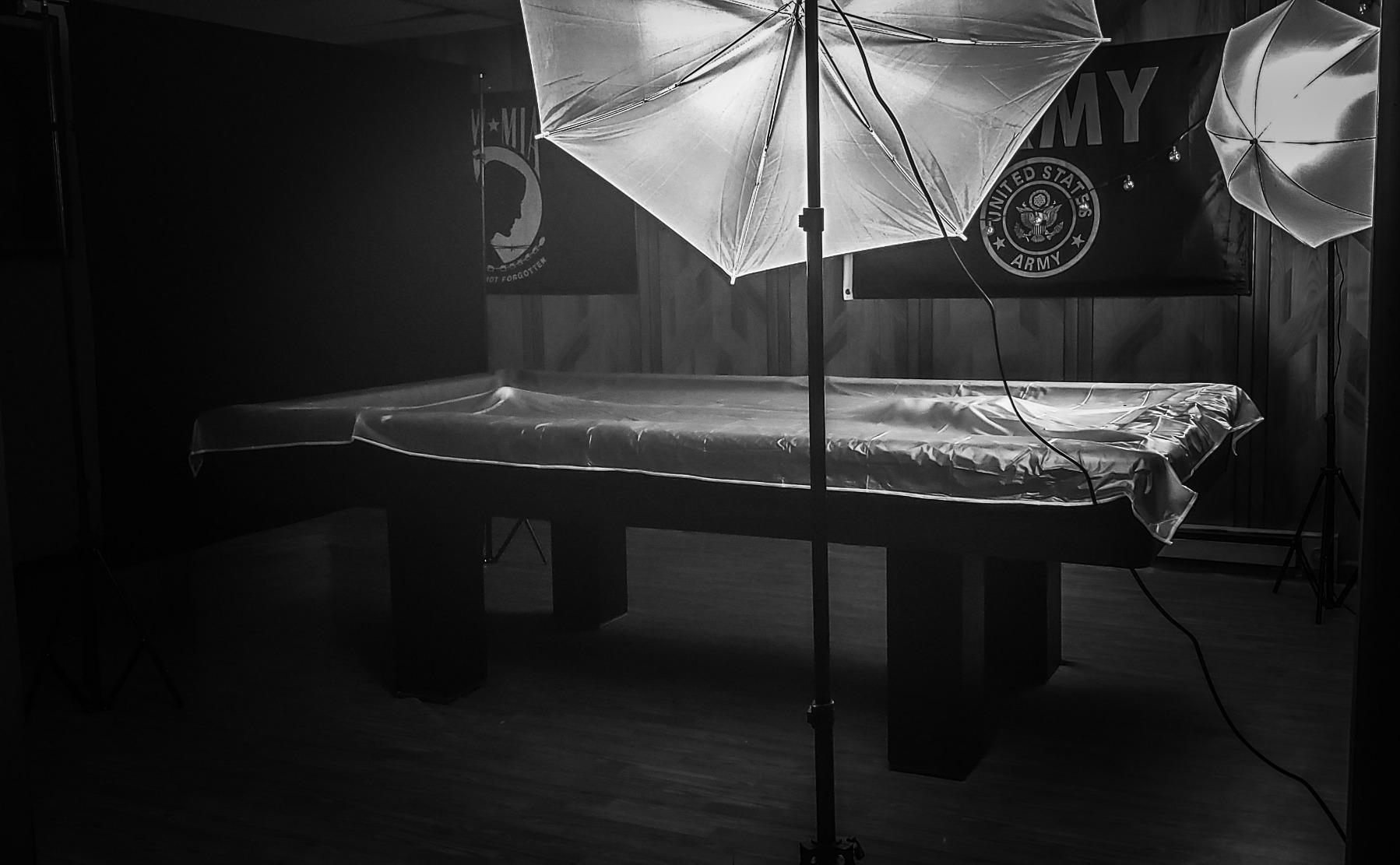 HYJ-INC Photography Umbrella Lighting Kit with 85W LED Bulb, Muslin Backdrop (White Black), Backdrop, Clips Clamp, 8.5x10ft Photo Background Photography Stand System for Photo Video Studio Shooting customer photo 2