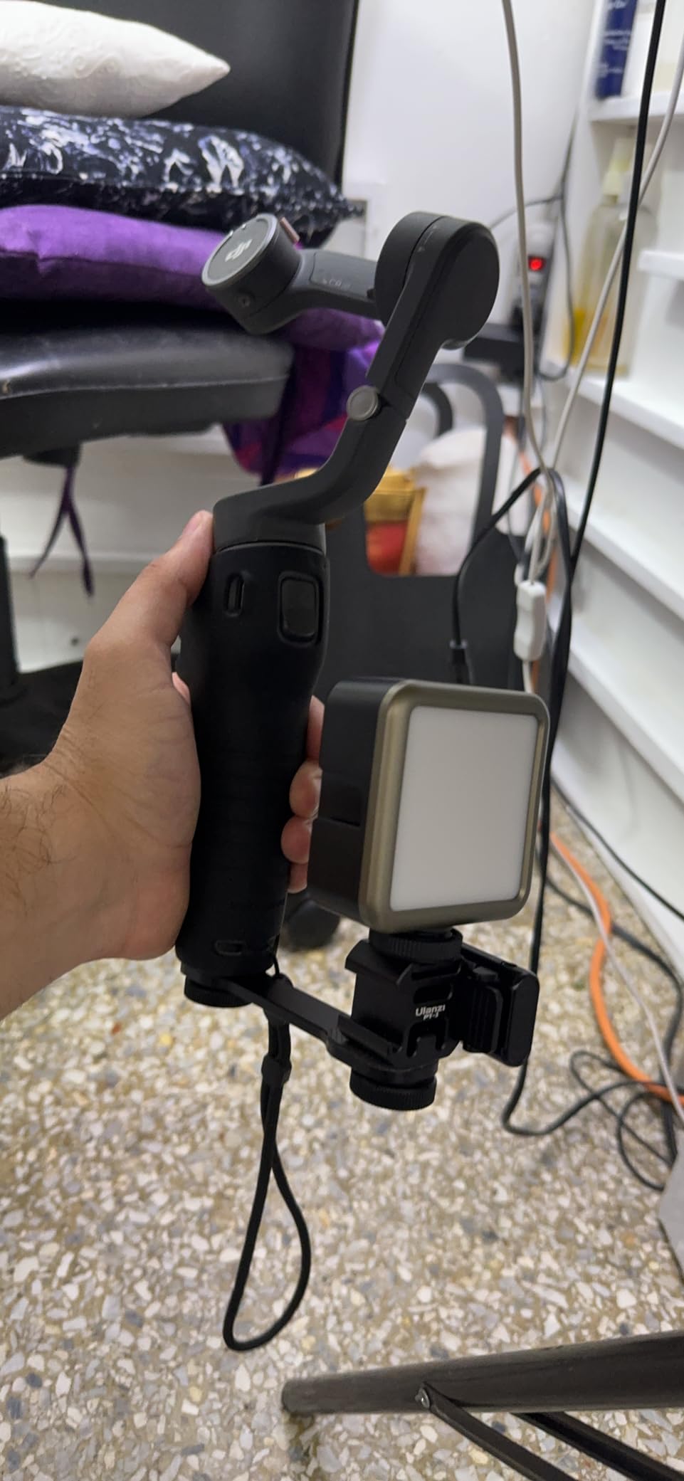 ULANZI PT-3 Triple Cold Shoe Mounts Plate Microphone Led Video Light Extension Bracket Microphone Stand Rig Compatible for DJI OSMO Mobile 3 2 OM 4 Zhiyun Smooth 4/Feiyu Vimble 2 Gimbal Stabilizer customer photo 1