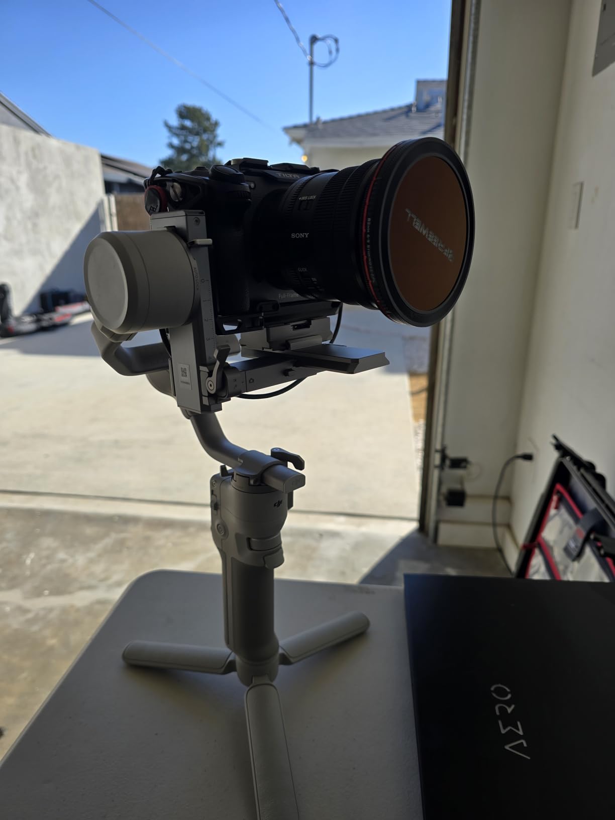 DJI RS 4 Mini, Gimbal Stabilizer for Camera, Canon/Sony/Nikon/Fujifilm | 3rd-Gen Native Vertical Shooting, 2nd-Gen Automated Axis Locks, Teflon Enhanced Balancing customer photo 2