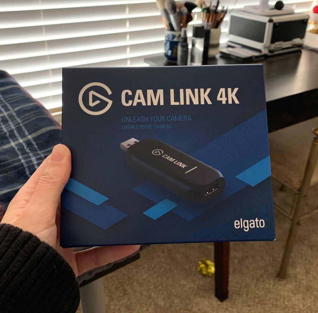 Elgato Cam Link 4K Capture Card for DSLR, Camcorder, Action Cam | HDMI to USB 3.0, Stream in 1080p60 or 4K30/60, Ultra-low latency, Works with OBS, Zoom, Discord, PC/Mac/iPad compatible customer photo 2