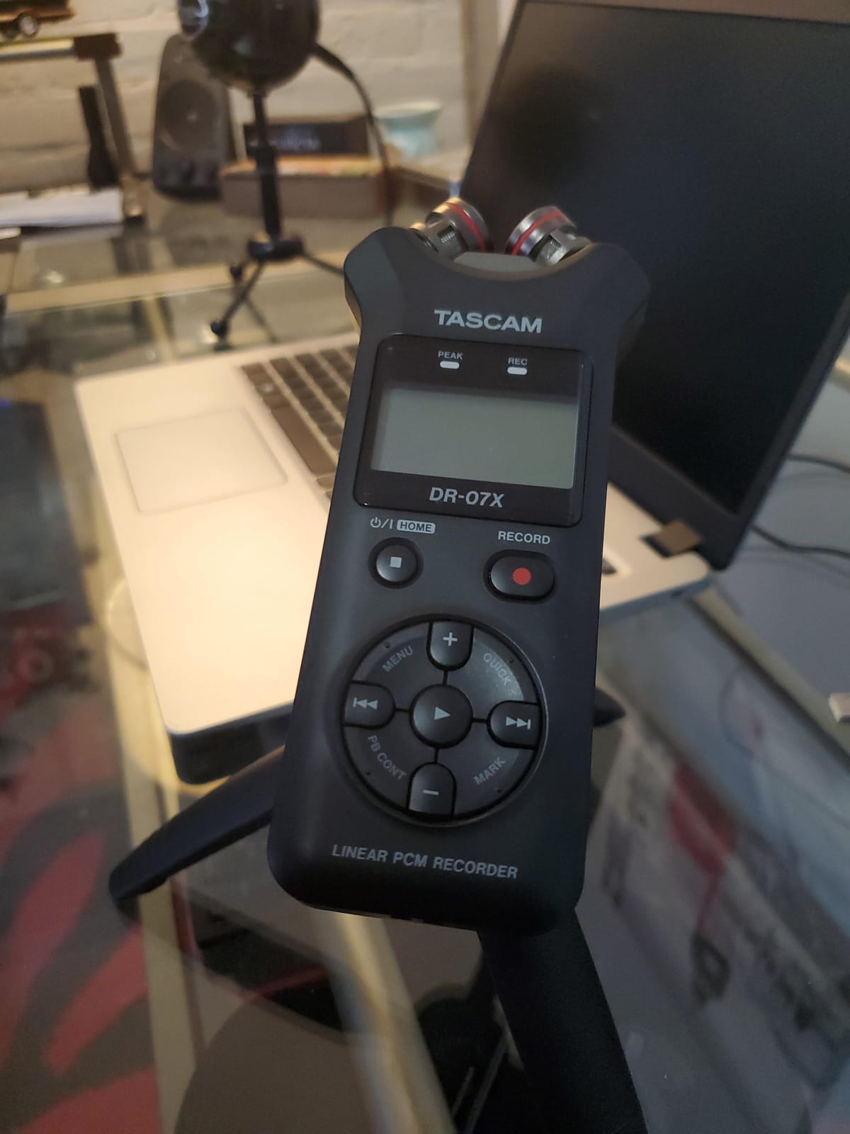 Tascam DR-07X Stereo Handheld Digital Audio Portable Recorder and USB Audio Interface, Pro Field, AV, Music, Dictation Recorder customer photo 2