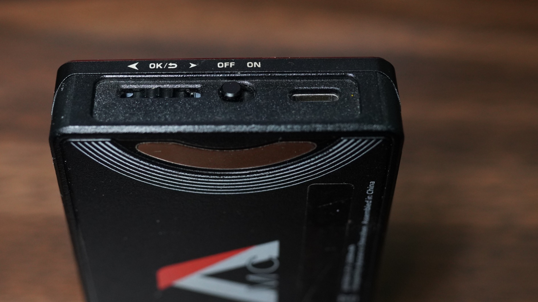 Aputure Amaran MC RGBWW Mini On Camera Video Light,3200K-6500K,CRI/TLCI 96+ customer photo 1