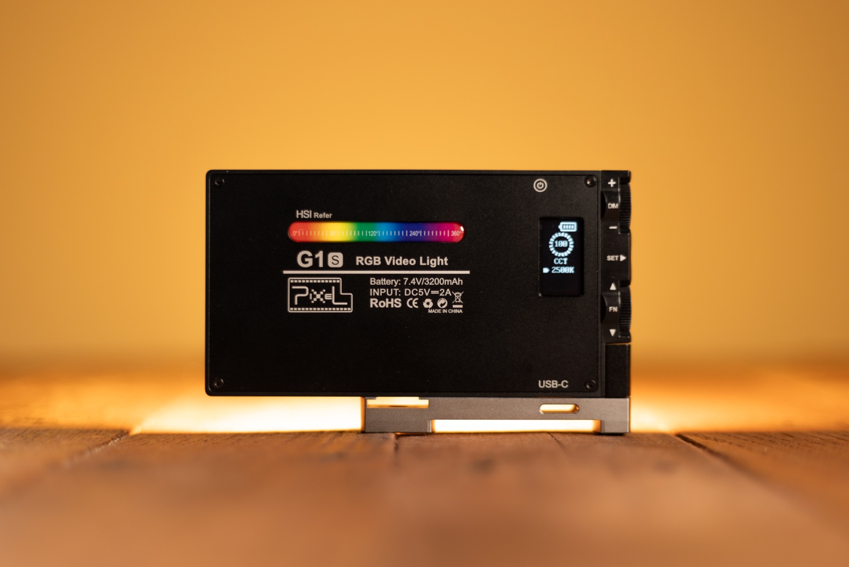 Pixel G1s RGB Video Light with APP Control, 12W 210 Minutes Rechargeable Battery LED Camera Light, 10 Common Lighting Effects, CRI≥97 2500-8500K LED Video Light with Aluminum Alloy Body customer photo 1
