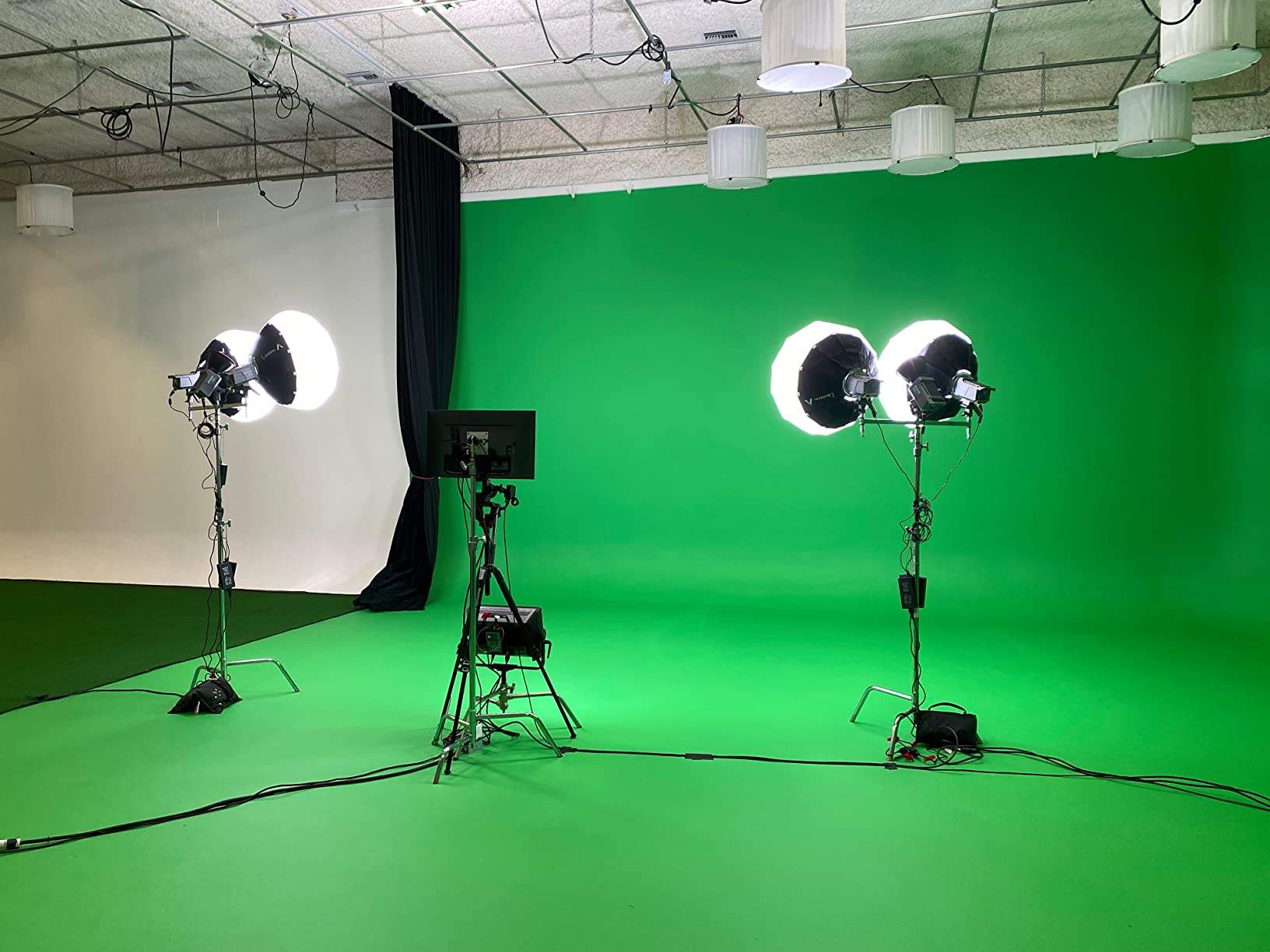 Aputure Lantern Softbox Soft Light Modifier, 26inch, Bowens Mount Light, 270 Degree Beam, Quick-Setup Frame, 1-Stop Diffusion, Removable 4-Section Skirt, Carrying Bag customer photo 1