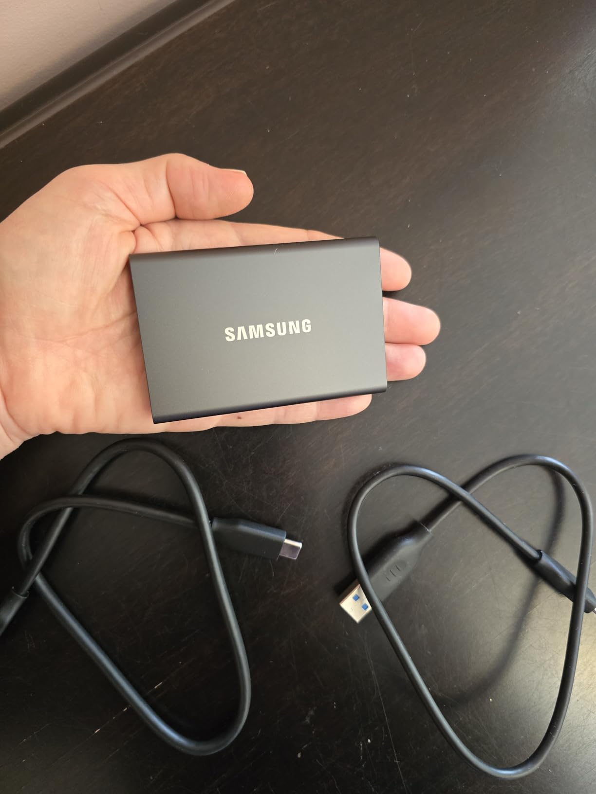 Samsung T7 Portable SSD 1TB Titan Gray, USB 3.2 Gen 2, Up to 1,050MB/s customer photo 2