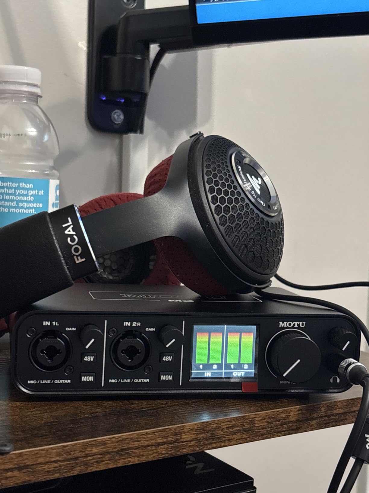 Motu M2 2x2 USB-C Audio Interface with XLR-XLR Cable Bundle customer photo 1