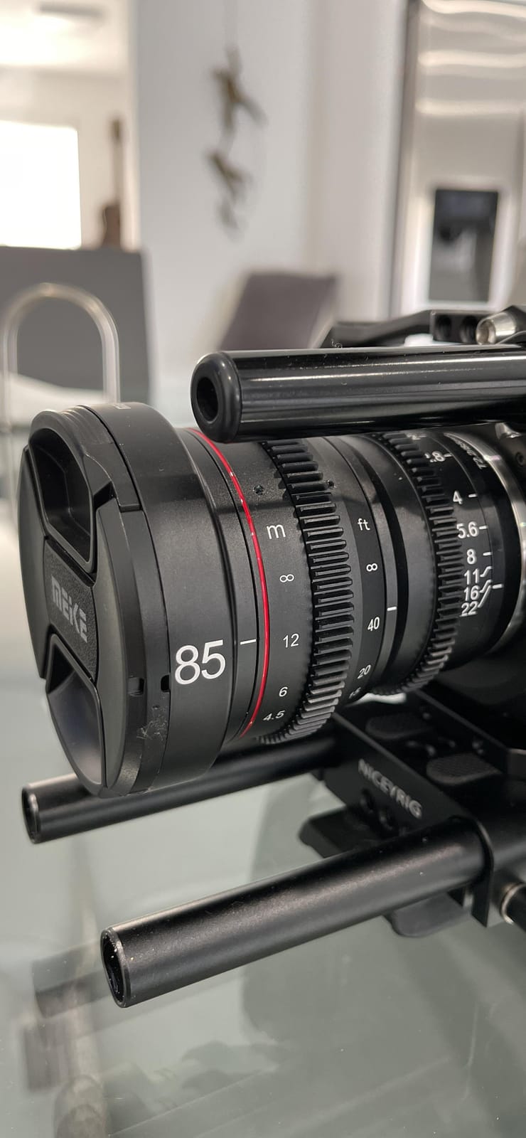 Meike 85mm T2.2 Large Aperture Manual Focus 4K Cine Lens for Micro Four Thirds Mount Cameras customer photo 1