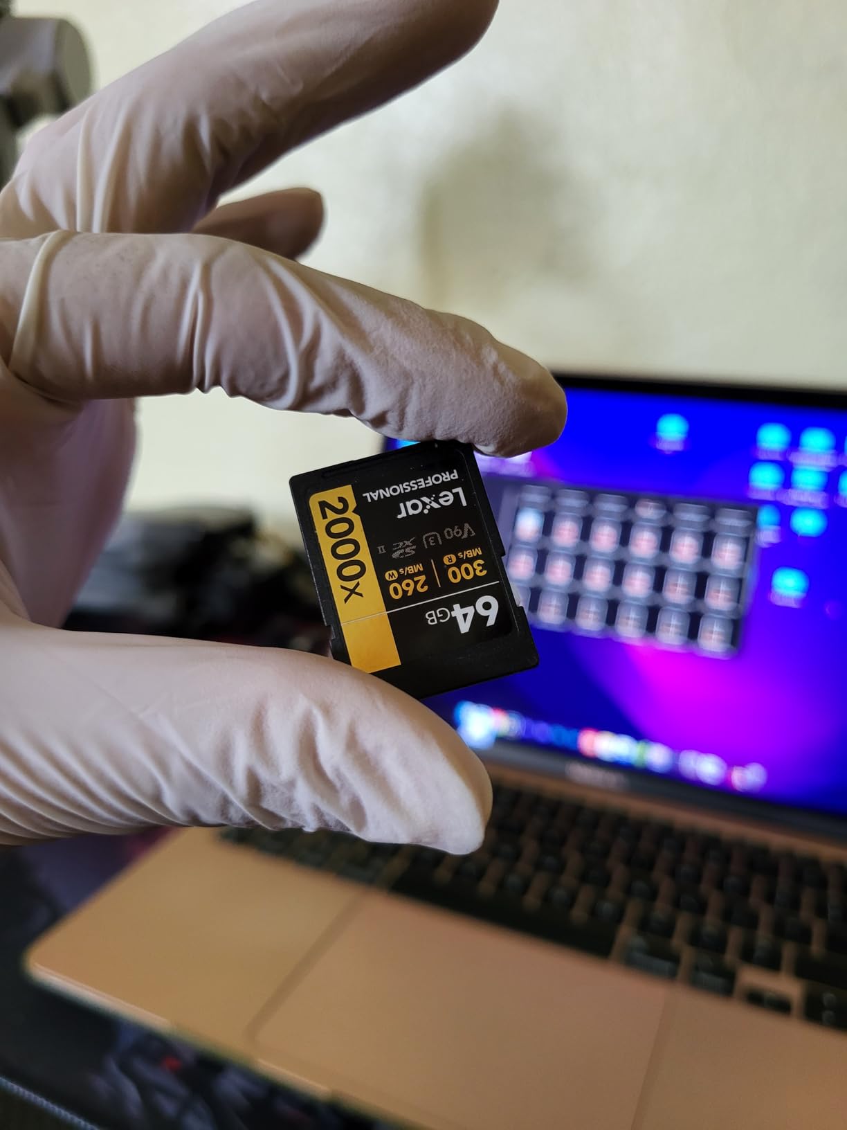Lexar 128GB Professional 2000x SD Card, UHS-II, C10, U3, V90, Full HD, 8K, Up To 300MB/s Read SDXC Memory Card, for DSLR, Cinema-Quality Video Cameras (LSD2000128G-BNNNU) customer photo 1