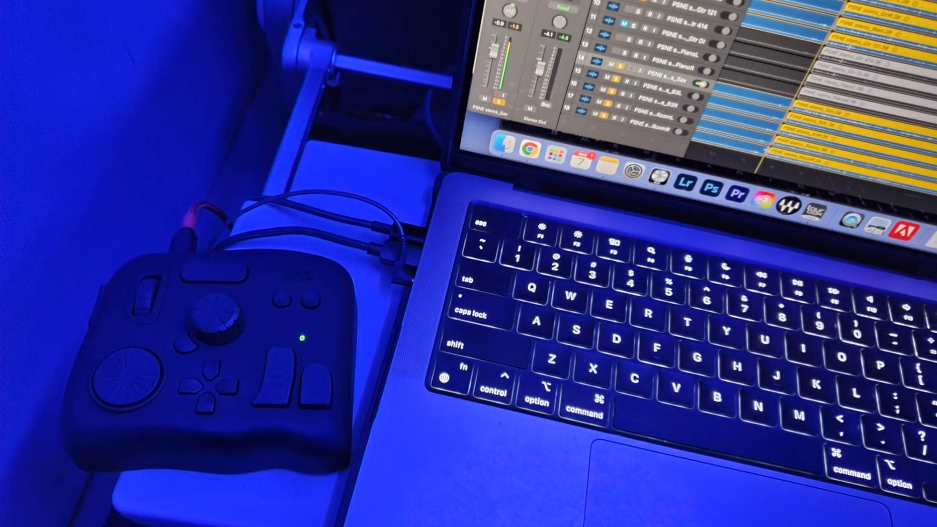 TourBox NEO - Customizable Editing Controller, Video Photo Color Grading Speed Editor, Mac/PC customer photo 2