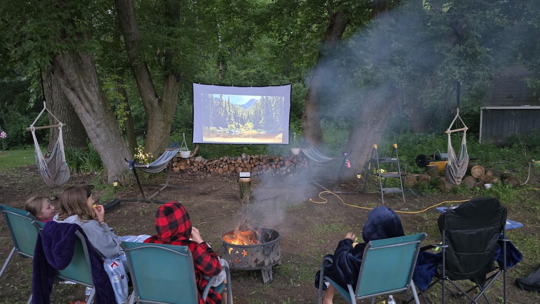AAJK 150inch Outdoor Projector Screen Anti Crease Portable Movie Screen customer photo 2