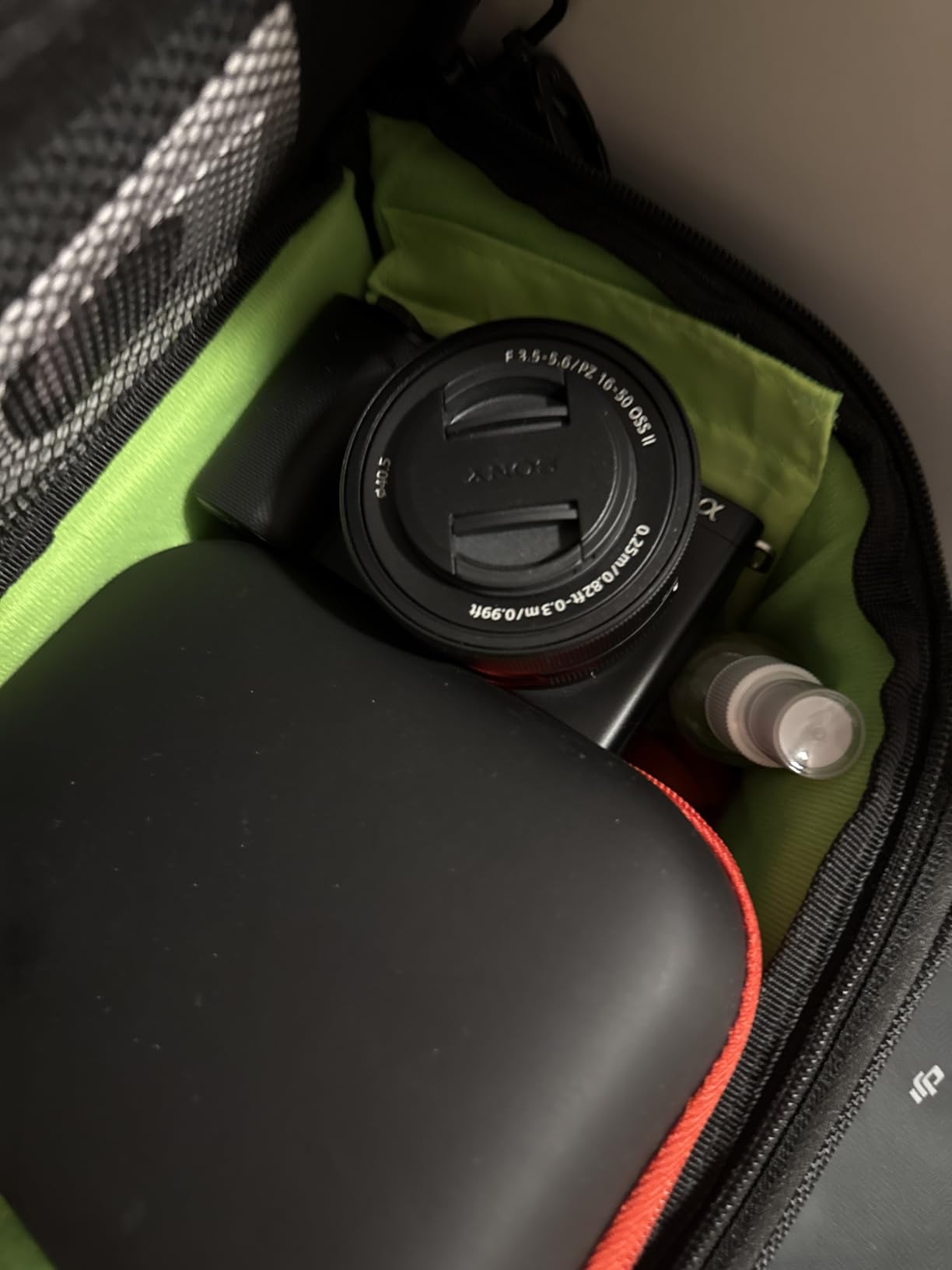 Sony ZV-E10 Mirrorless Alpha APS-C Vlog Camera with 16-50mm Lens Bundle with Accessories Kit customer photo 1