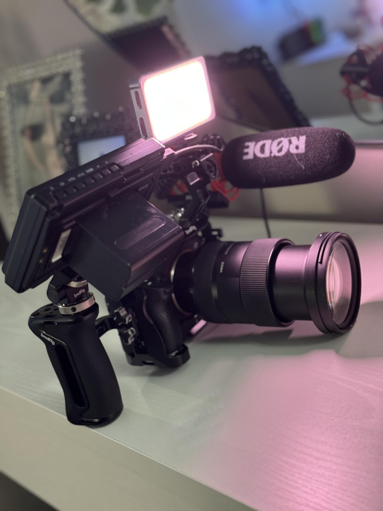 HawkLock Quick Release Cage Kit for Sony Alpha 7R V/Alpha 7 IV/Alpha 7S III/Alpha 7 V, Full Cage with Top & Side Handle, Cable Clamp (Upgraded Version) customer photo 2