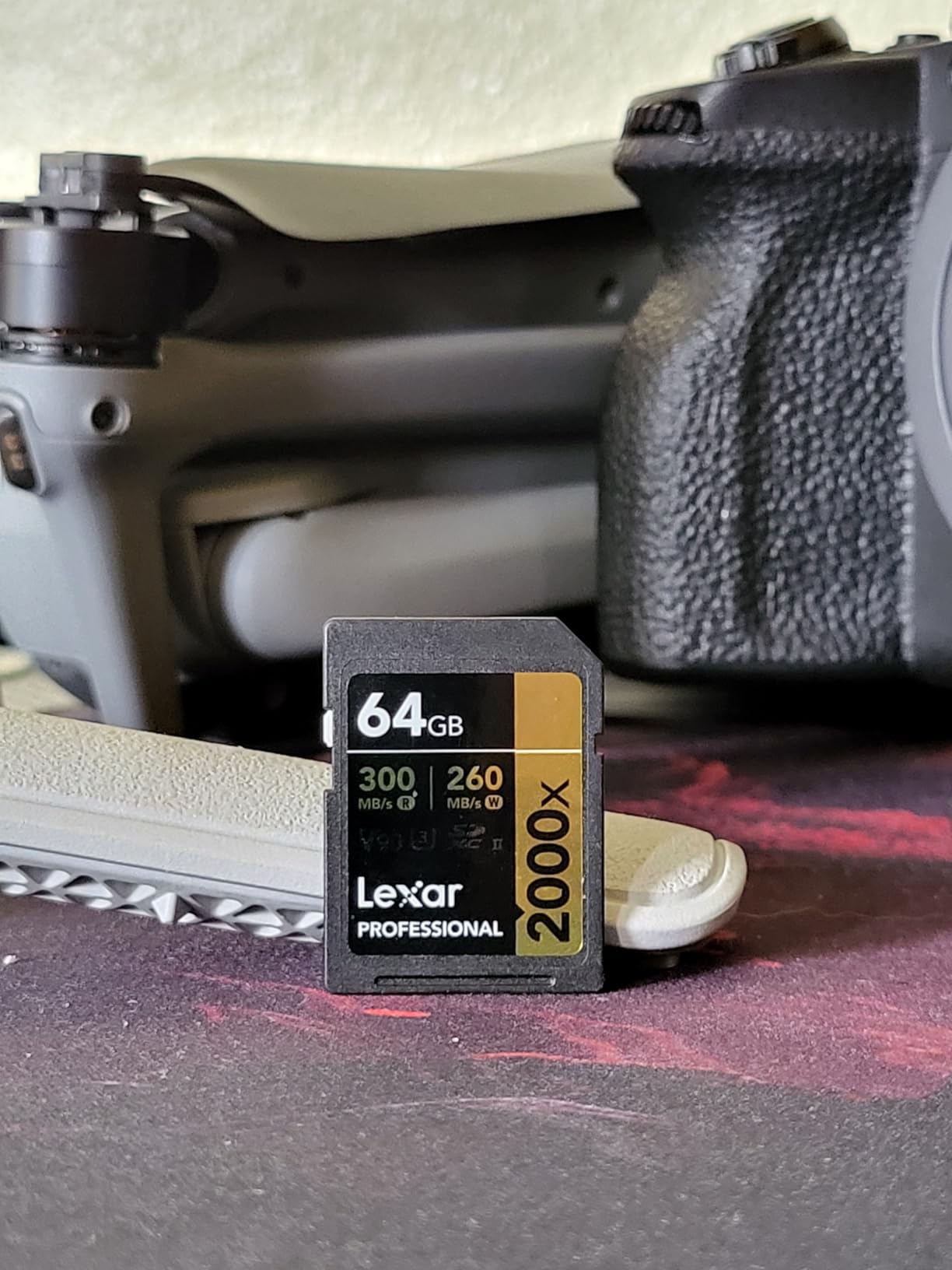 Lexar 256GB Professional 2000x SD Card, UHS-II, C10, U3, V90, Full HD, 8K, Up To 300MB/s Read SDXC Memory Card, for DSLR, Cinema-Quality Video Cameras (LSD2000256G-BNNNU) customer photo 1