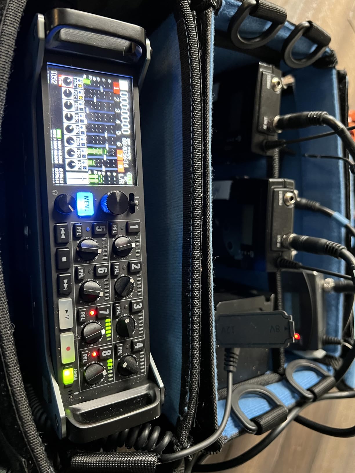 Zoom F8n Pro Field Recorder for Filmmakers with 8 Inputs & 10 Tracks customer photo 2