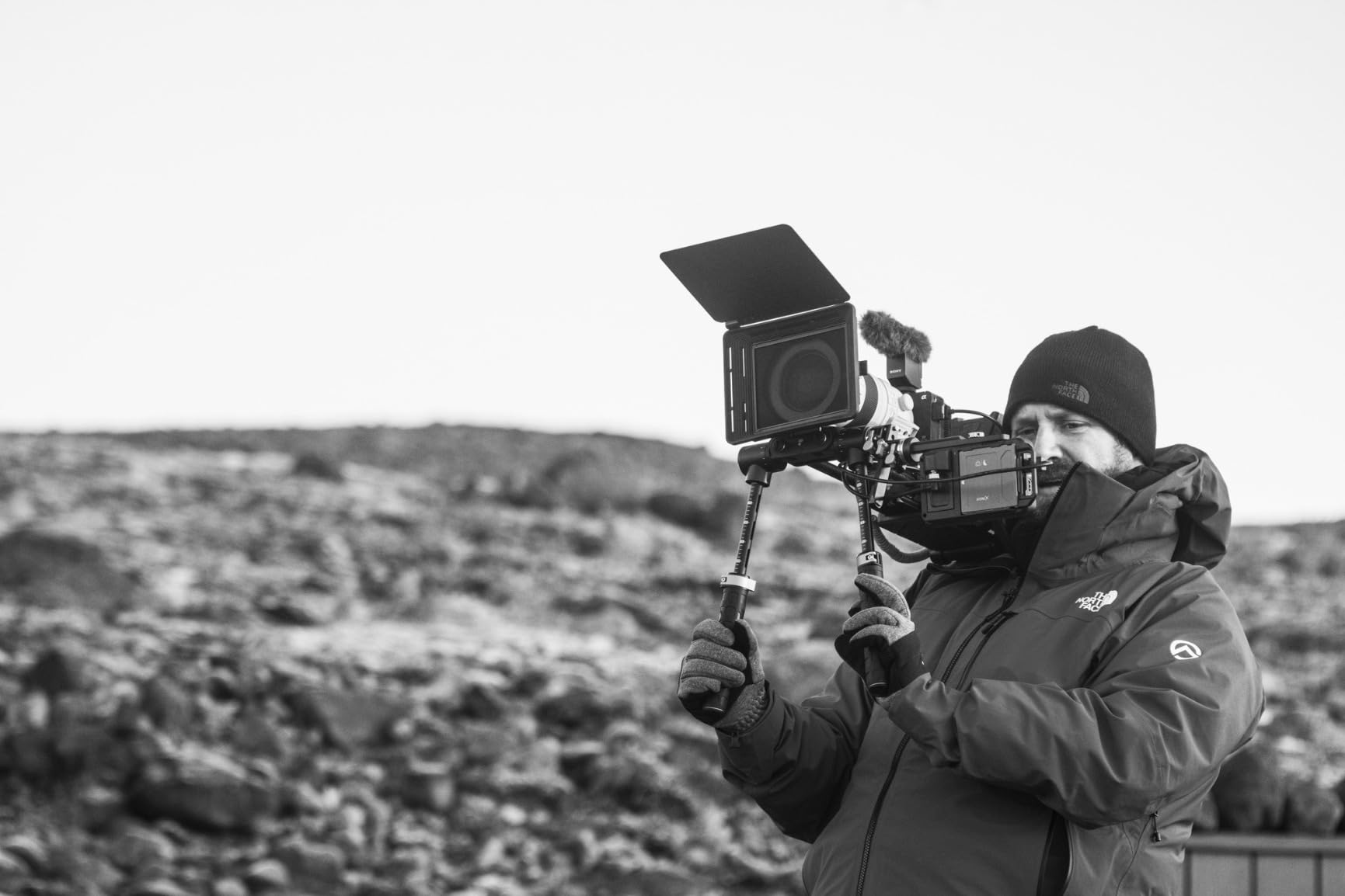 Tilta Lightweight Shoulder Rig | Foldable | Aviation Grade Aluminum Alloy | Dual Quick Release | 15mm Rod Mount/NATO Rail Adapter | Compatible with Manfrotto/Arca | TA-LSR-B customer photo 1