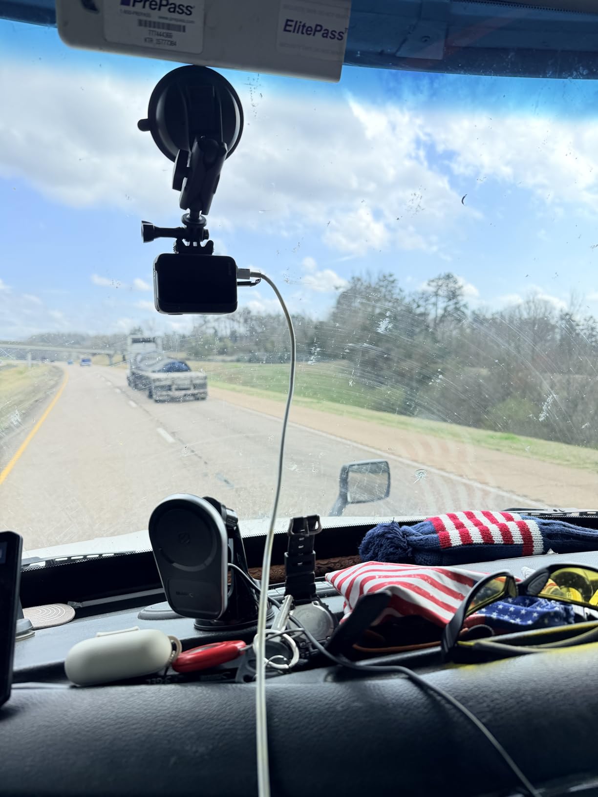 TELESIN Suction Cup Car Mount with Phone Holder, Windshield Window Dashboard Boats Vehicle Attach for DJI Osmo Pocket 4/3 Action 6/5/4 GoPro Mission 1 PRO Hero 13 Insta360 Luna Ultra Xtra Camera Mount customer photo 2
