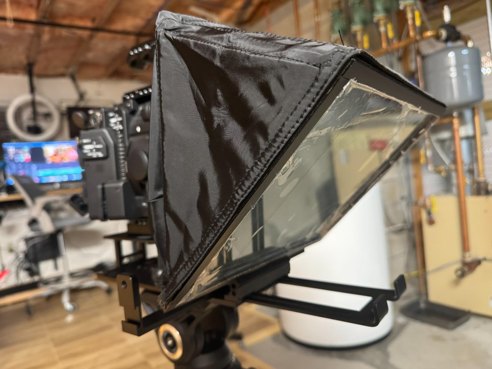 NEEWER Teleprompter X14 with RT-110 Remote & APP Control (Bluetooth Connection via NEEWER Teleprompter App), Portable No Assembly Compatible with iPad Android Tablet, Smartphone, DSLR Camera customer photo 1