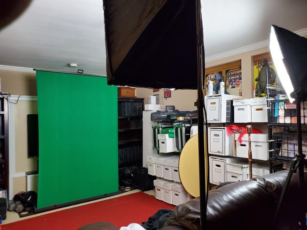KHOMO GEAR 87-in Large Collapsible Green Screen Backdrop Portable Retractable Chroma Key Panel Photo Background with Stand for Video Conference, Photographic Studio, Streaming customer photo 1