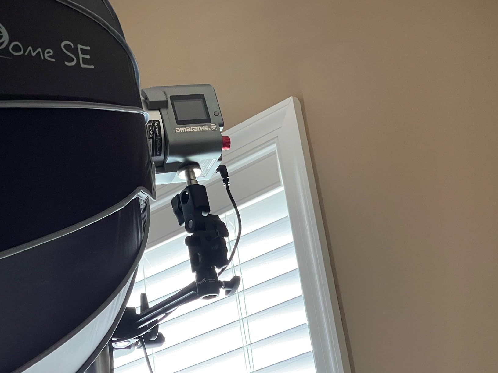 Aputure amaran COB 60xS Bi-Color COB Video Light | Bowens Mount Point-Source LED Studio Light customer photo 1