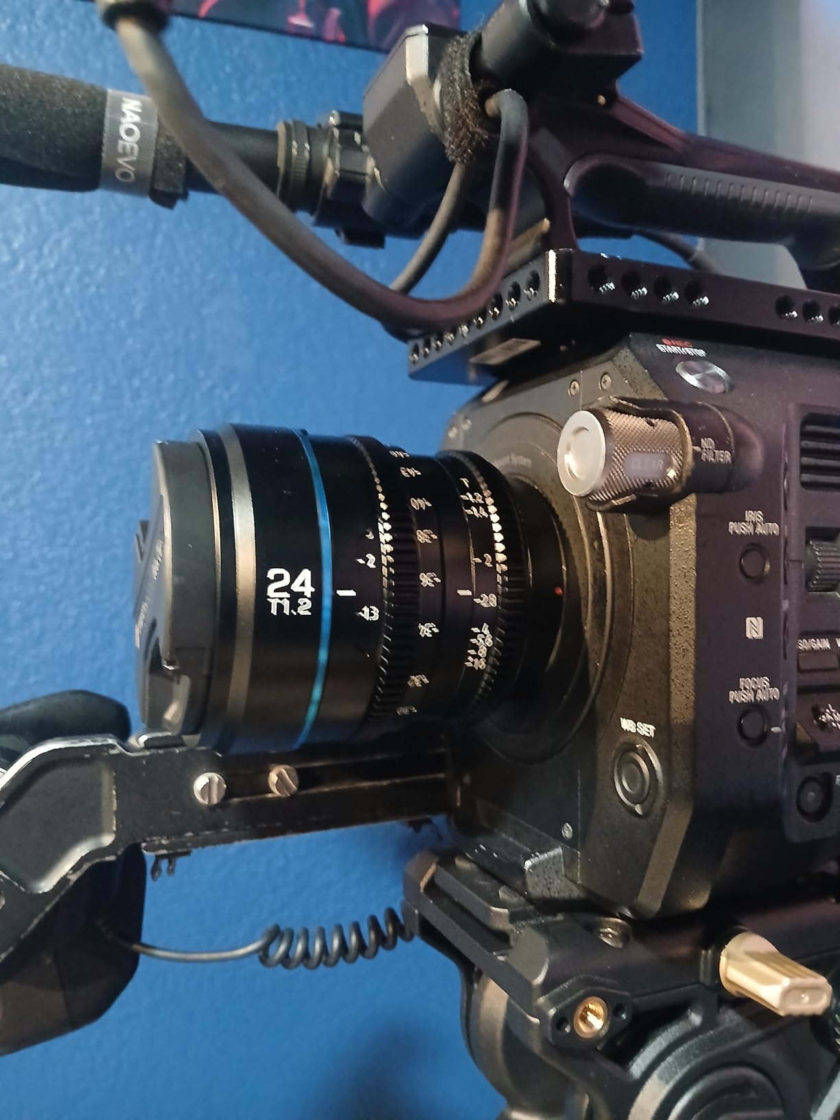 SIRUI Night Walker 24mm S35 Manual Focus Cine Lens, T1.2 Large Aperture Lens for E Mount Cameras, FX30, ZVE-10, A6500, A6600 customer photo 2