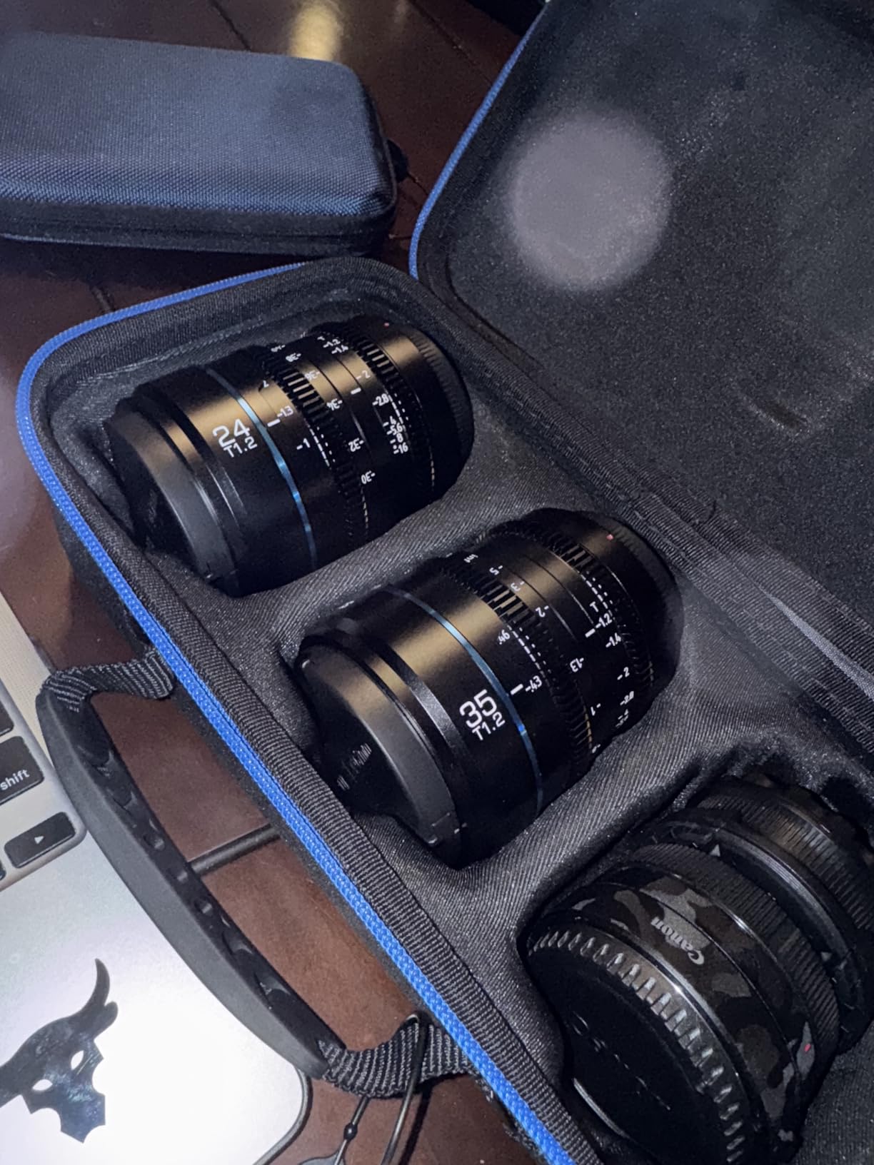 SIRUI Night Walker S35 Manual Focus Cine Lens Set, 24mm, 35mm, 55mm, T1.2 Large Aperture RF Mount Lens for RED Komodo, R7, R10, C70, R50 (MS-3SRB, Black) customer photo 1