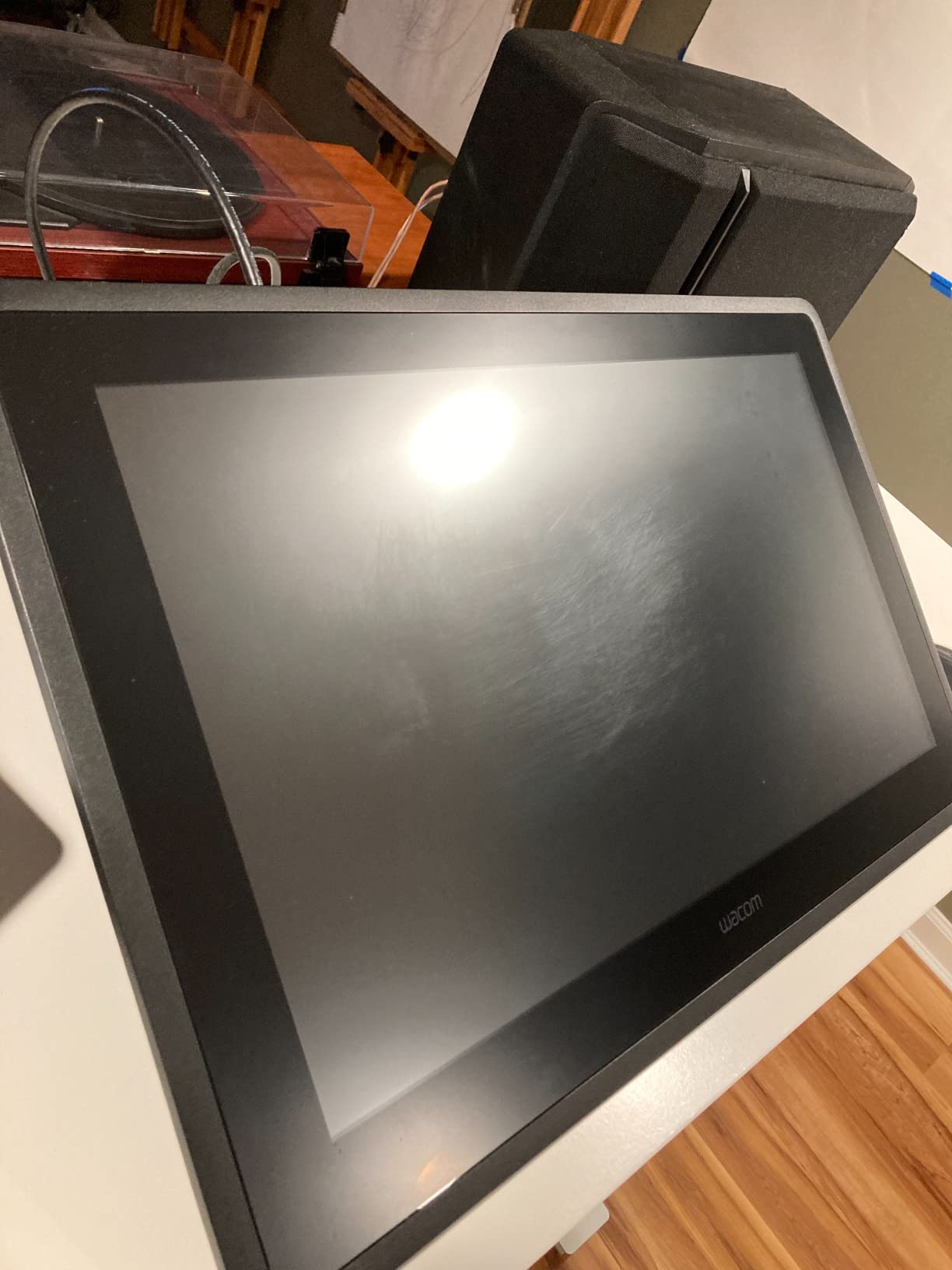 Wacom Cintiq 16, Drawing Tablet with QHD Screen & Pro Pen 3 | Advanced pen experience with precise control for serious artists creating illustrations, comics, animations and digital art customer photo 2