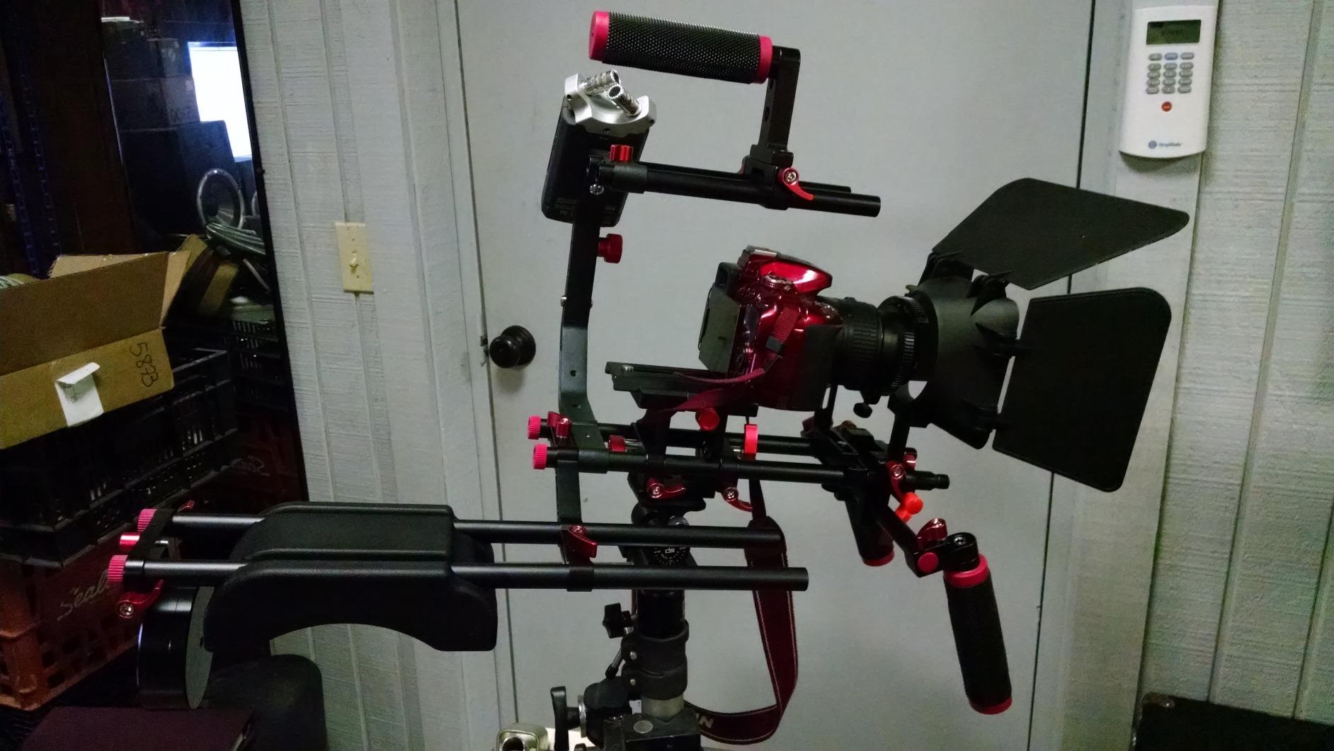 NEEWER Shoulder Mount Video Rig with Arca Quick Release DSLR Camera & Camcorder Mounting, Dual Handles 15mm Rods (16