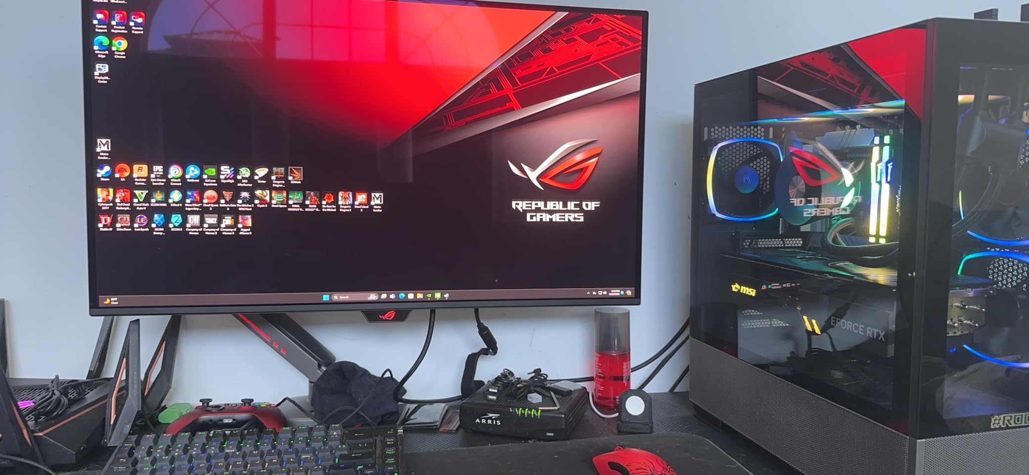 ASUS ROG PG32UCDM 32 Inch 4K 240Hz OLED Gaming Monitor QD-OLED customer photo 2