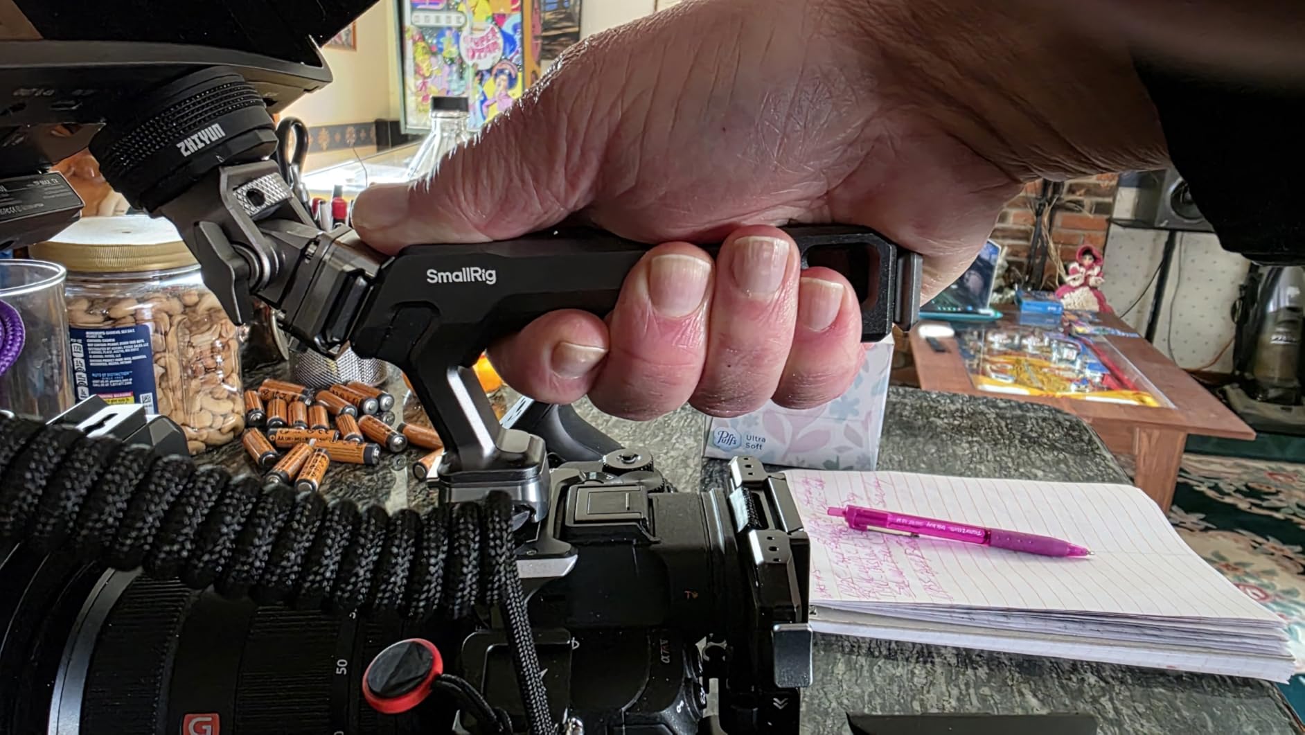 SMALLRIG Quick Release Top Handle w/QR Slider, Two-Way Smooth Installation | Ergonomic Design, 15kg Max. Load, Built-in Multiple Mounting Points, HawkLock H21 customer photo 1