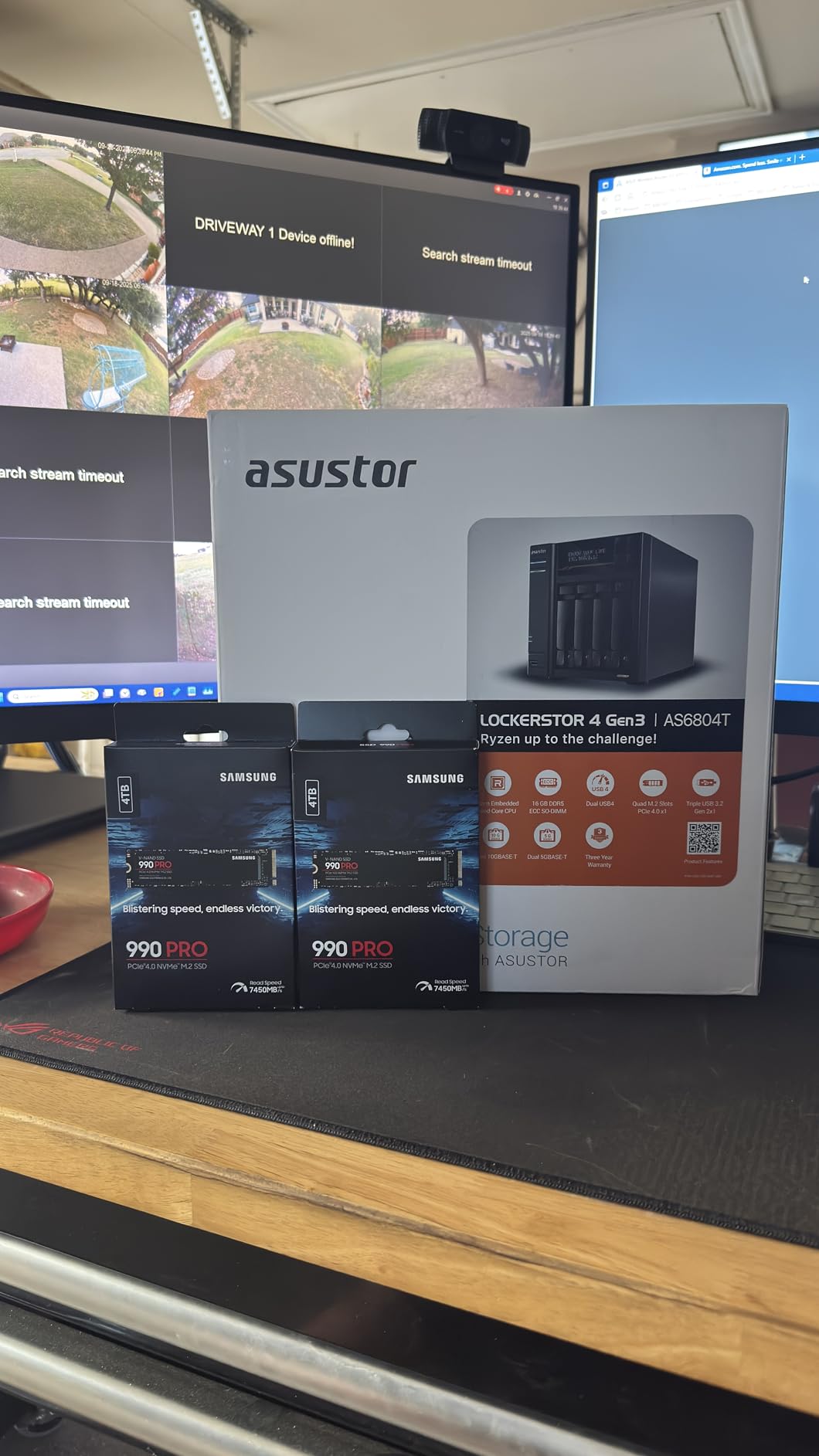 Asustor Lockerstor 10 Gen3 AS6810T 10 Bay NAS, AMD Ryzen V3C14 Quad-Core, 16GB ECC DDR5 RAM, Dual 10GbE + Dual 5GbE, 4 M.2 NVMe SSD Slots, USB4 40Gbps, Enterprise Grade for Enthusiasts(Diskless) customer photo 1