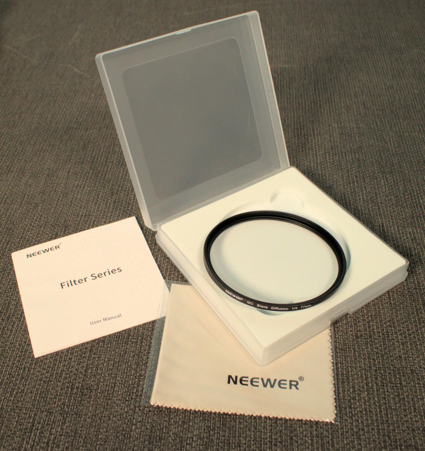 NEEWER 77mm Black Diffusion 1/4 Filter for Mist Cinematic Effect Filter, Ultra Slim Optical Glass Multiple Nano Coatings for Video Vlog Portrait Photography customer photo 1