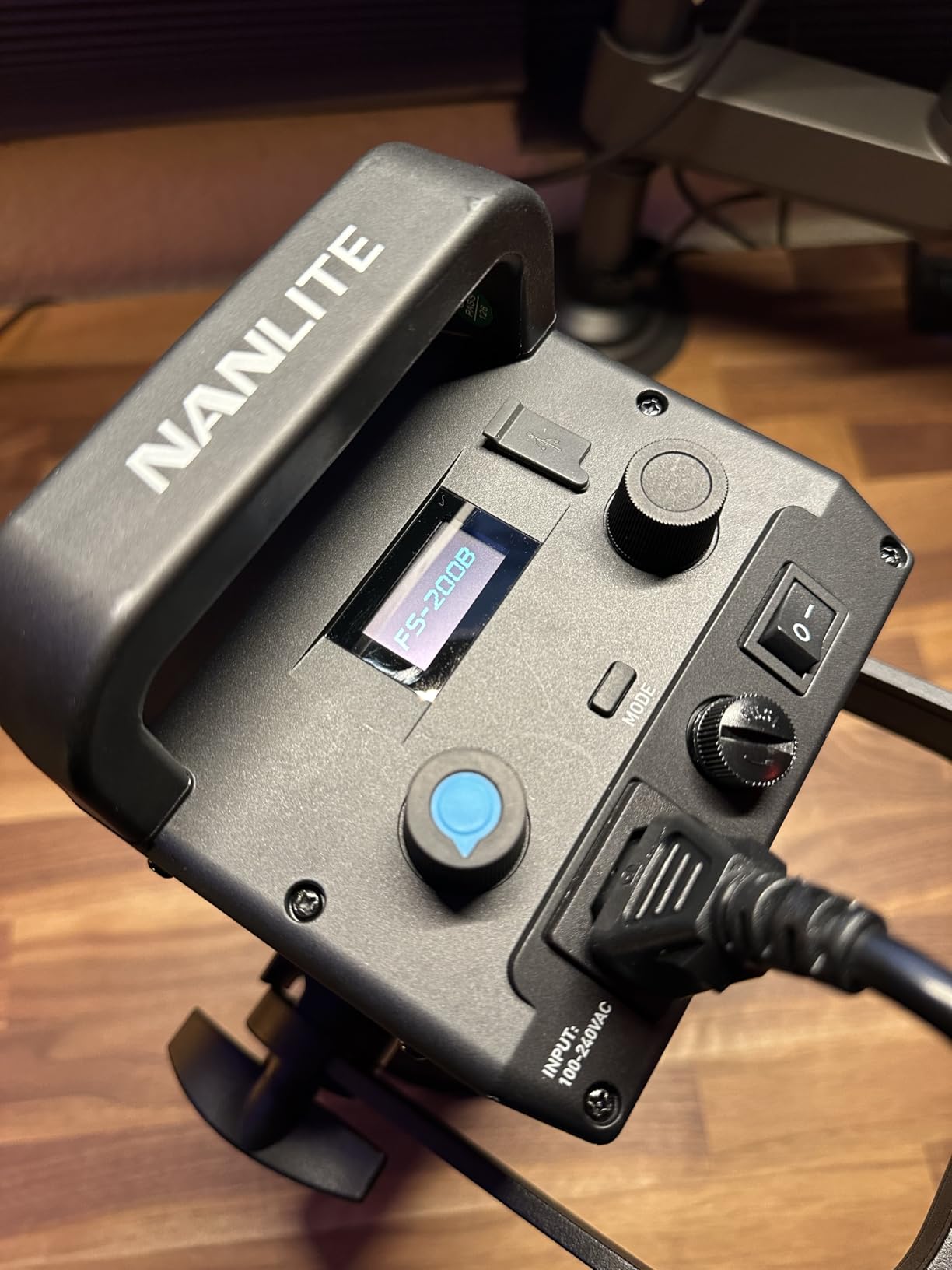 Nanlite FS-200B Bi-Color LED Video Light | 220W COB Studio Light with Bowens Mount customer photo 2