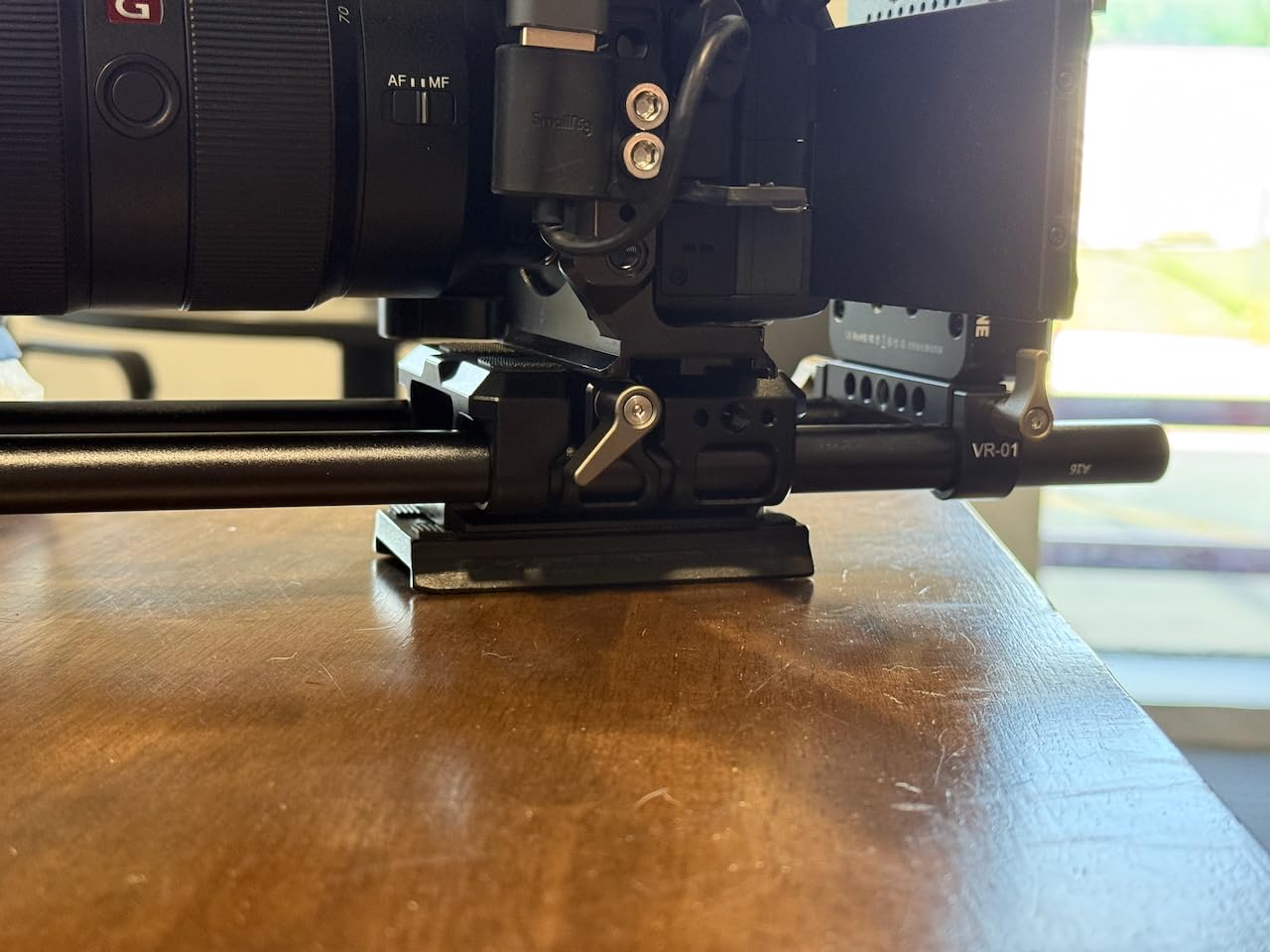 SIRUI Camera Baseplate with Quick Release Base, Universal 15mm Rod Rail Mount Base Plate with Dual Clamp, LWS Rail Block for Tripod & Shoulder Support, Camera Cage Accessories, AM-QR01 customer photo 1