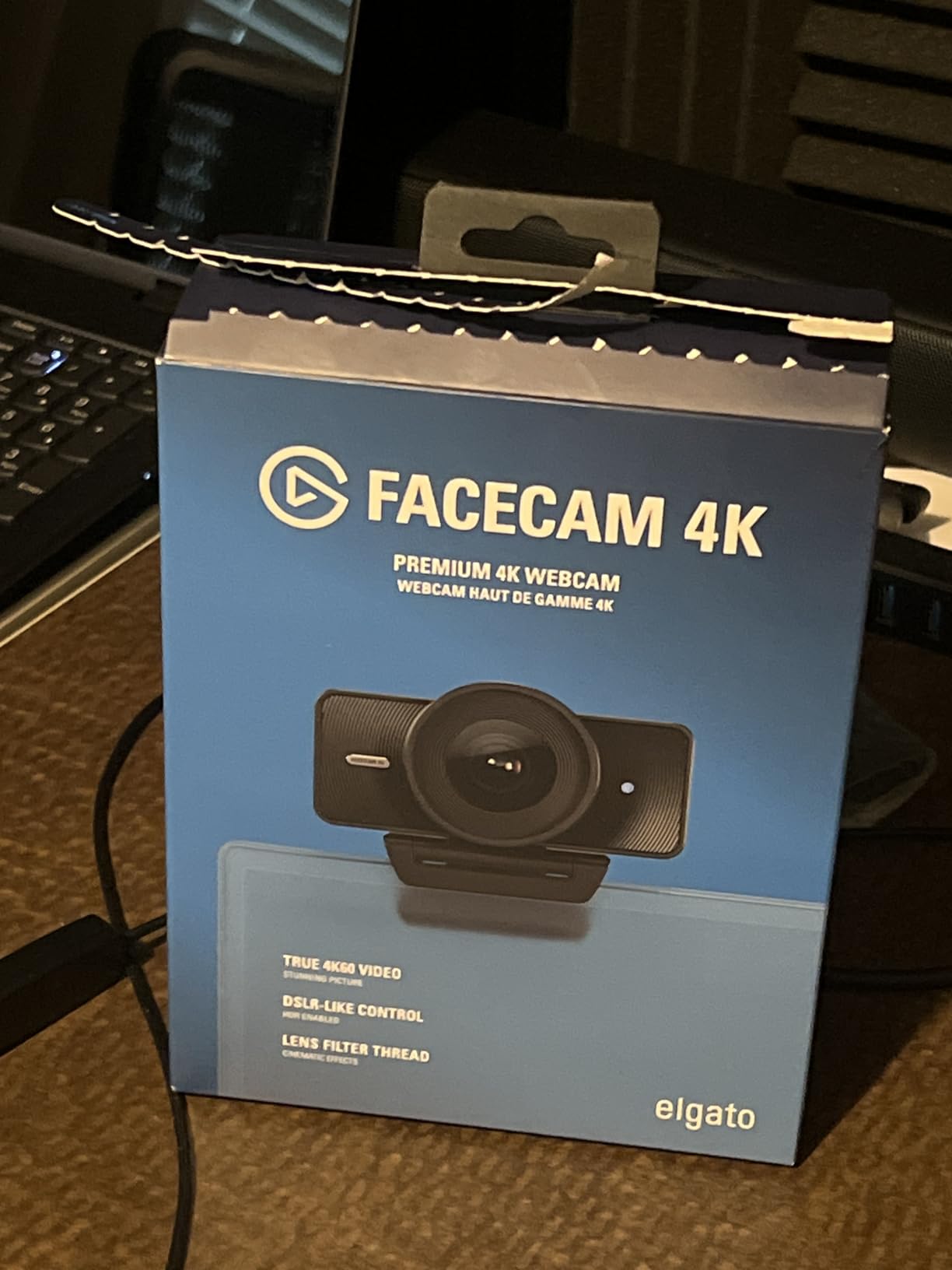 Elgato Facecam 4K, 4K60 Studio Webcam, DSLR-Like Control, Sony STARVIS 2 sensor, Uncompressed video, HDR support, USB-C customer photo 2