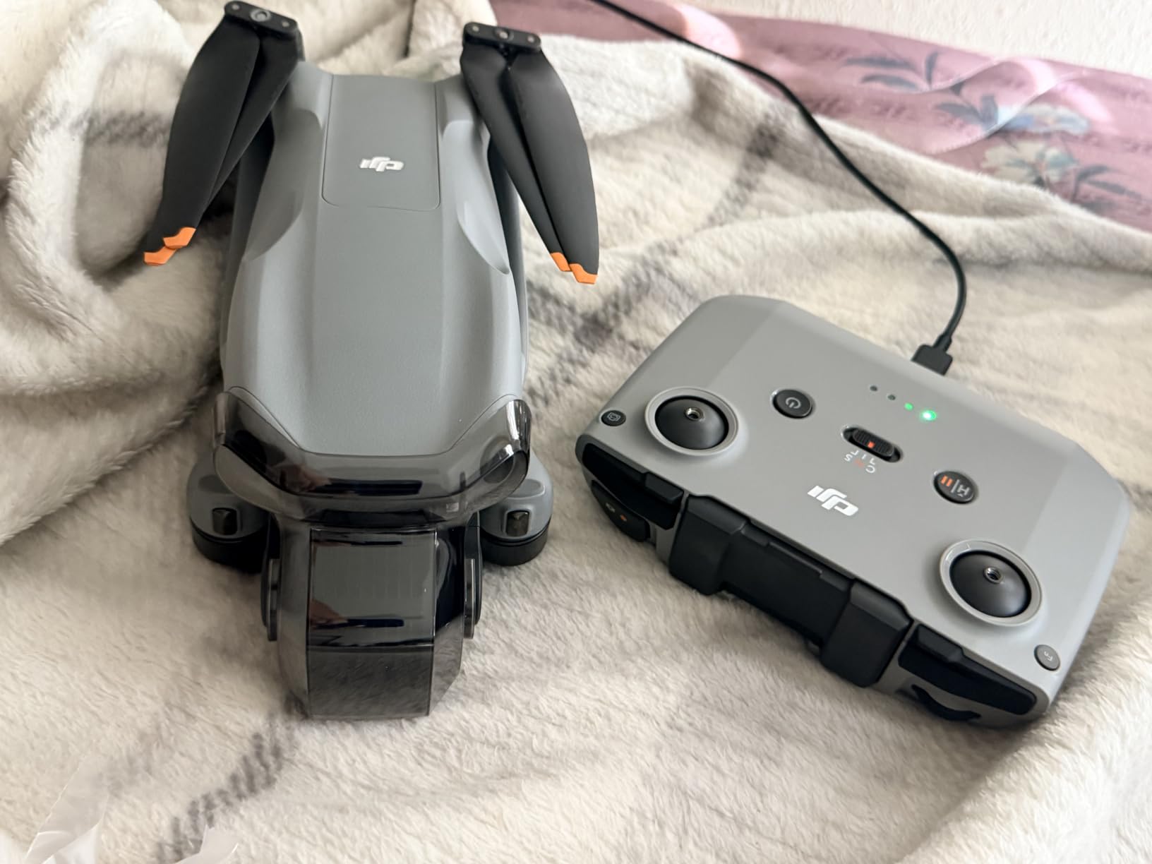 DJI Air 3S Drone with RC 2 Fly More Combo (with Screen) 4K HDR, 45-Min Max Flight Time Bundle with 128GB Memory, Landing Pad, Backpack, CPS 2 Year Warranty, Lens Cleaning Kit and More customer photo 2