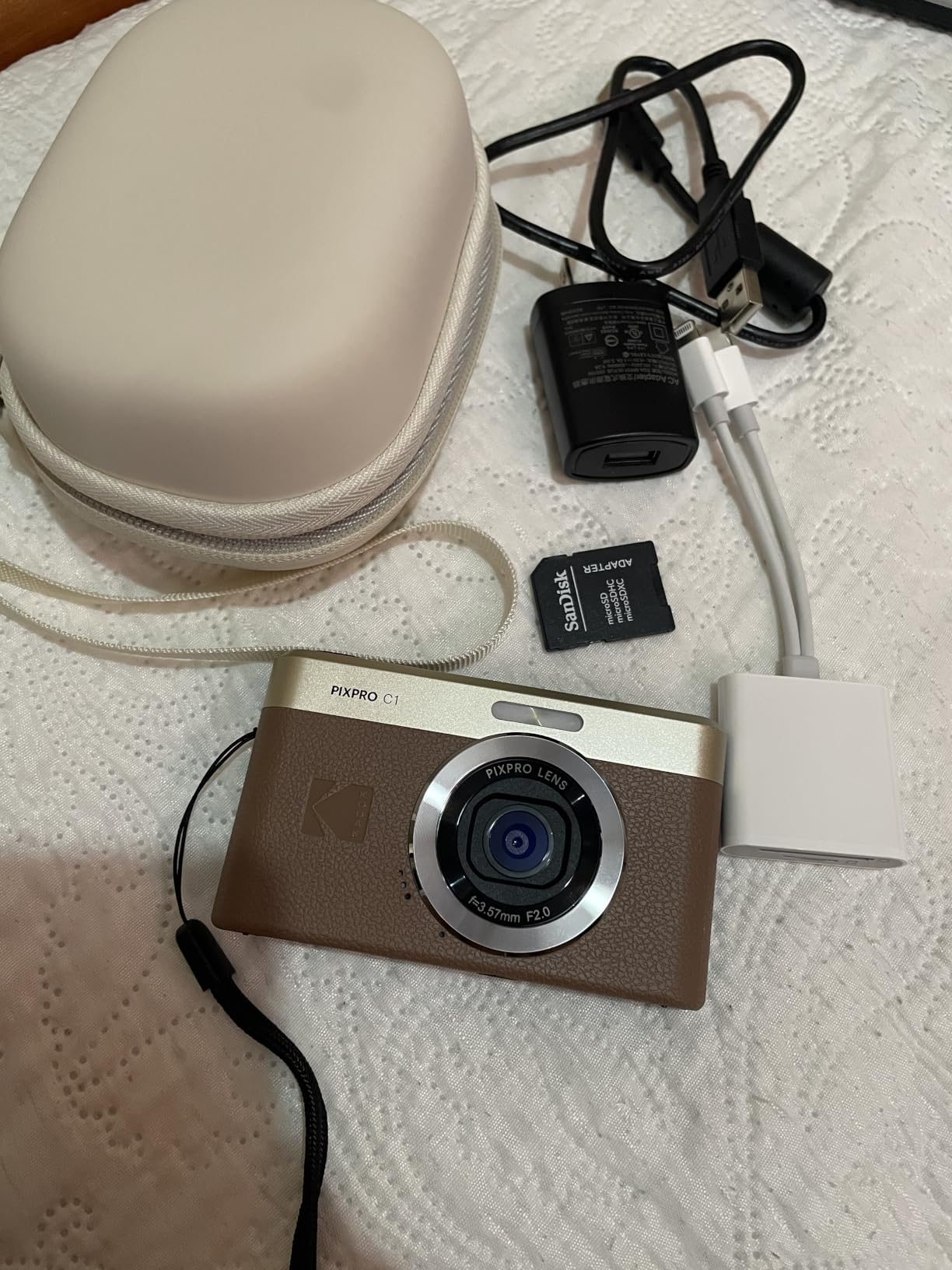 KODAK PIXPRO C1 13MP Compact Digital Camera, 26mm Fixed Lens, Black | 1080p Full HD Video, 2.8 Inch 180 Degree Flip Screen, F2.0 Lens, Digicam, Built-in Li-Ion Battery, Selfies customer photo 1