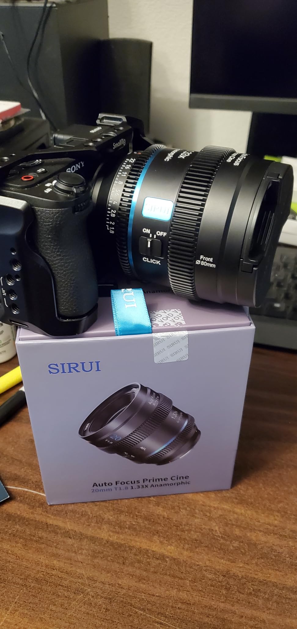 SIRUI 20mm T1.8 1.33X Anamorphic Lens, S35 Autofocus Lens for E Mount Cameras (Neutral Flare) customer photo 2