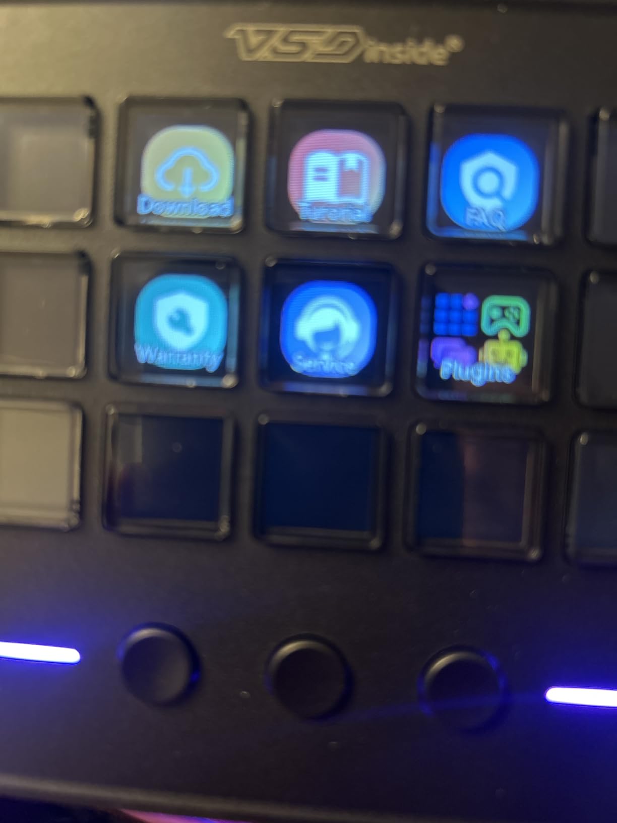 VSD M18 Macro Pad Programmable Keypad, Stream Controller Streaming Deck, Customizable LCD keys, Gaming shortcut keyboard, USB sound board, Trigger actions in OBS, Twitch, YouTube, Works with PC Mac customer photo 1